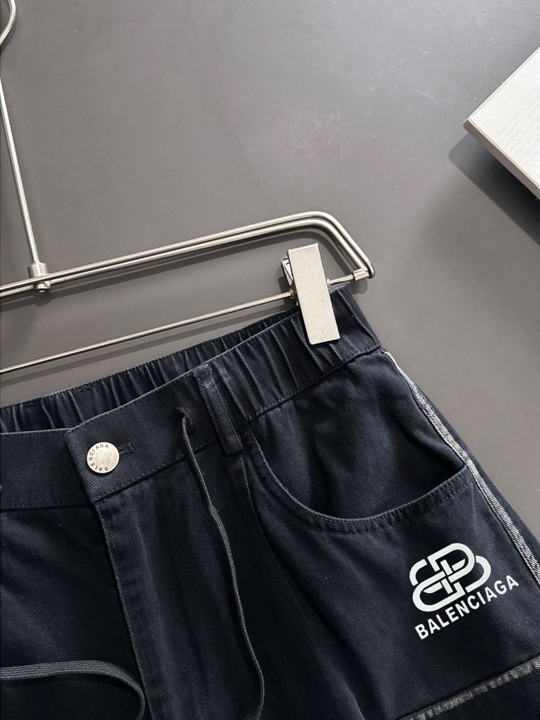 25秋冬新品バレンシアガ ショートパンツ ズボン