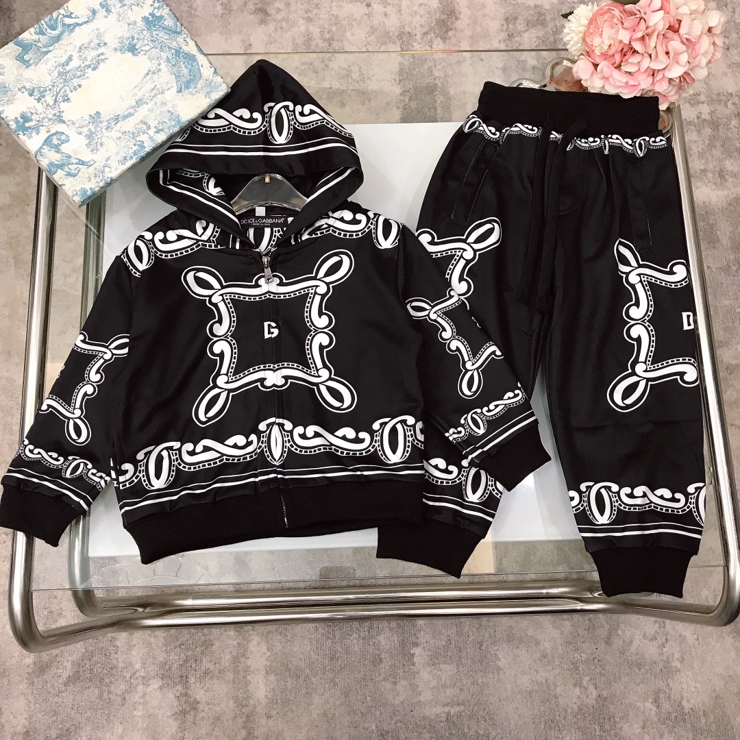 秋冬暖か服バレンシアガ 子供服 KID 上下服 セットアップ