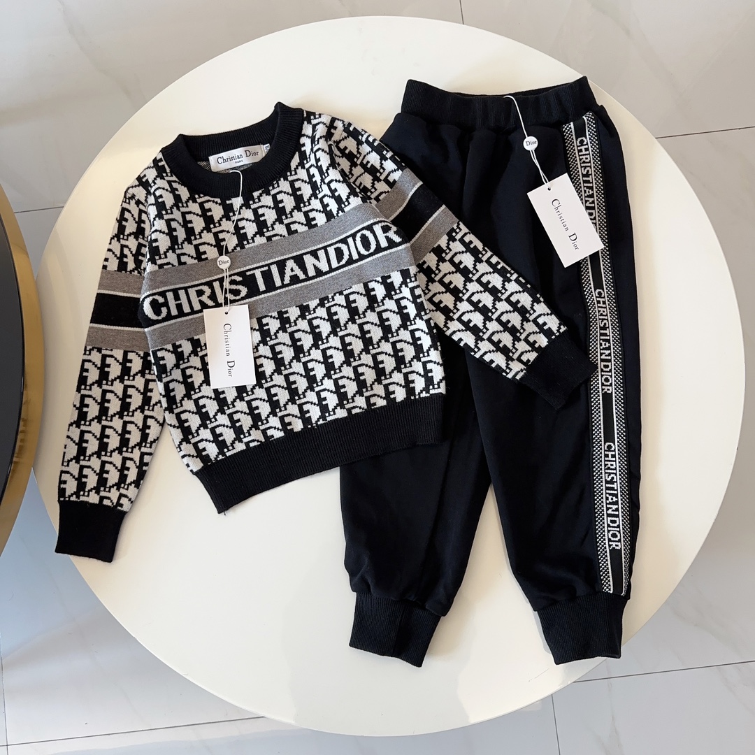 秋冬暖か服クリスチャンディオール 子供服 KID 上下服 セットアップ