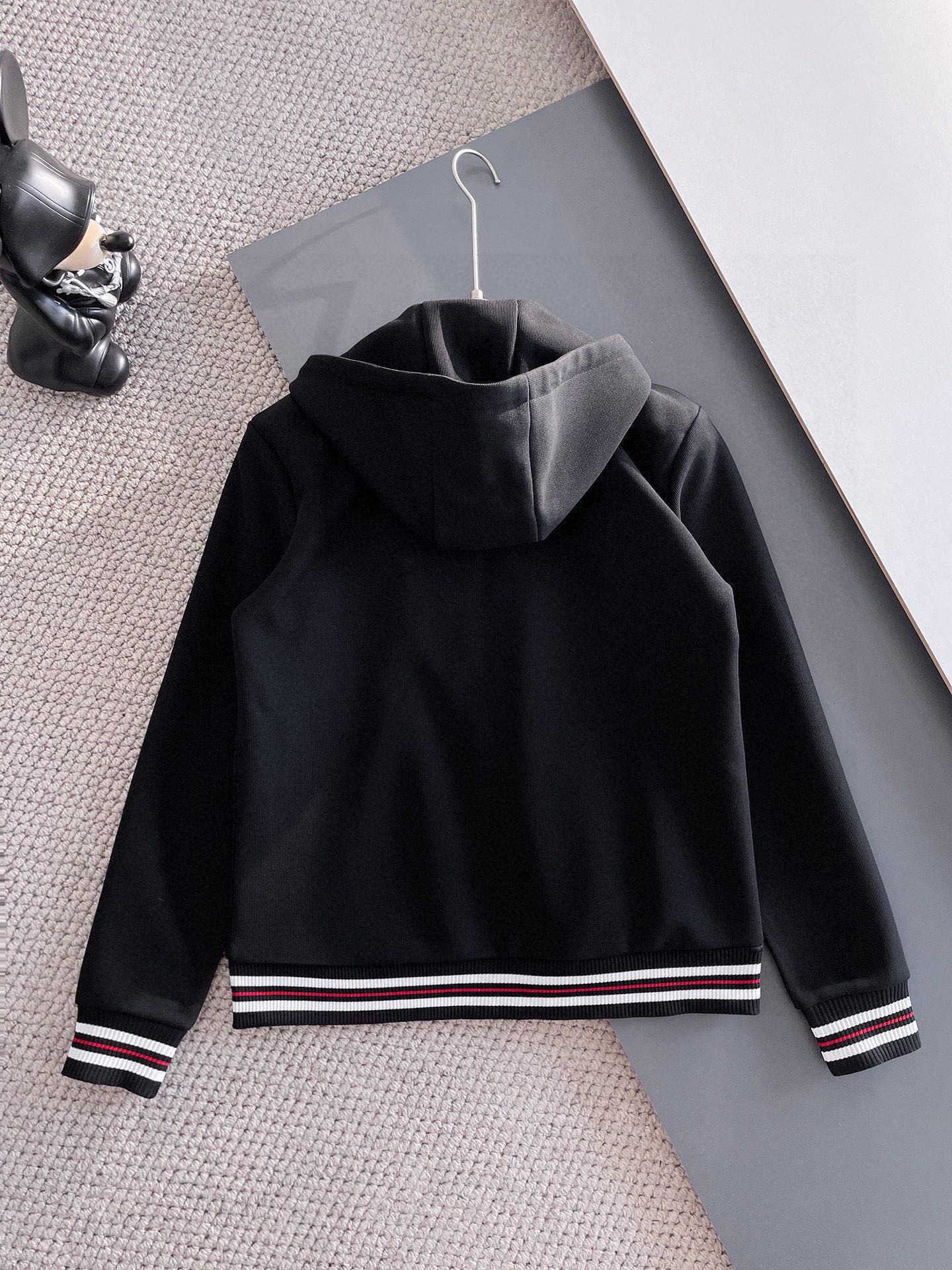 25秋冬ブランド通販 トムブラウン 上下服 セットアップ