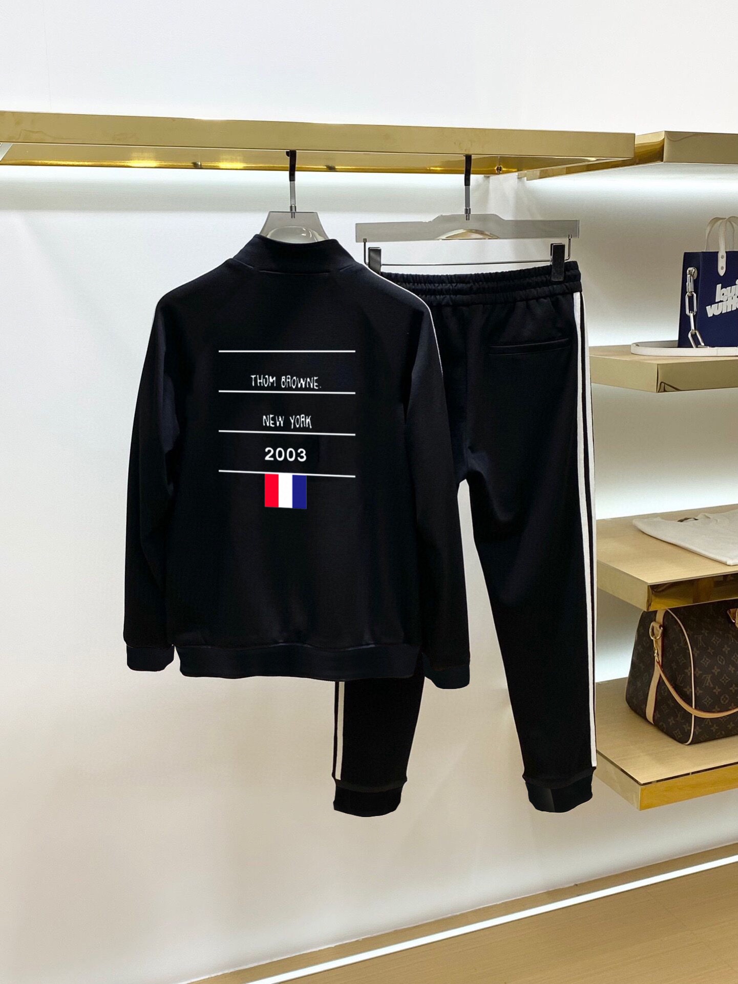 25秋冬ブランド通販 トムブラウン 上下服 セットアップ