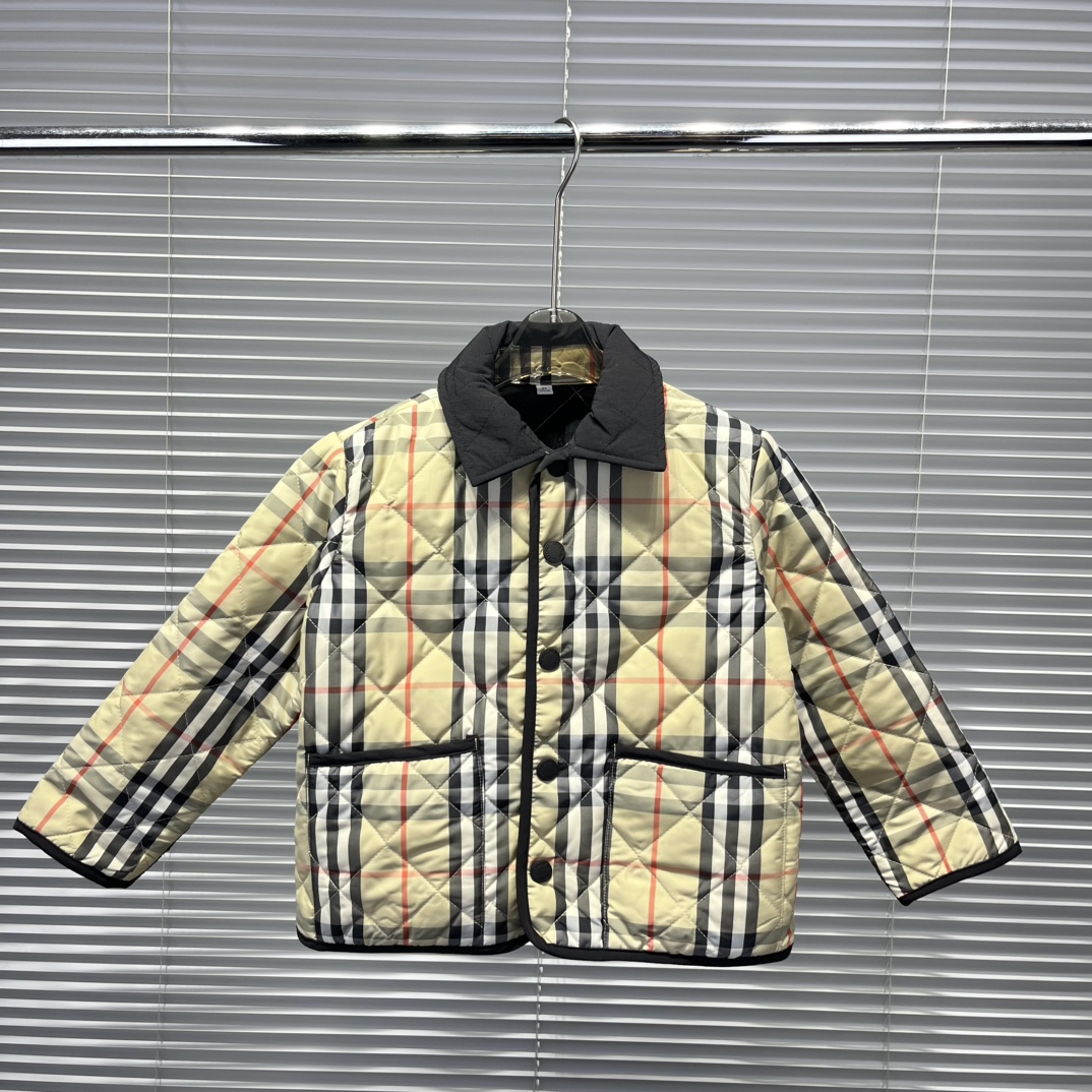秋冬暖か服バーバリー 子供服 KID アウター/トレンチコート