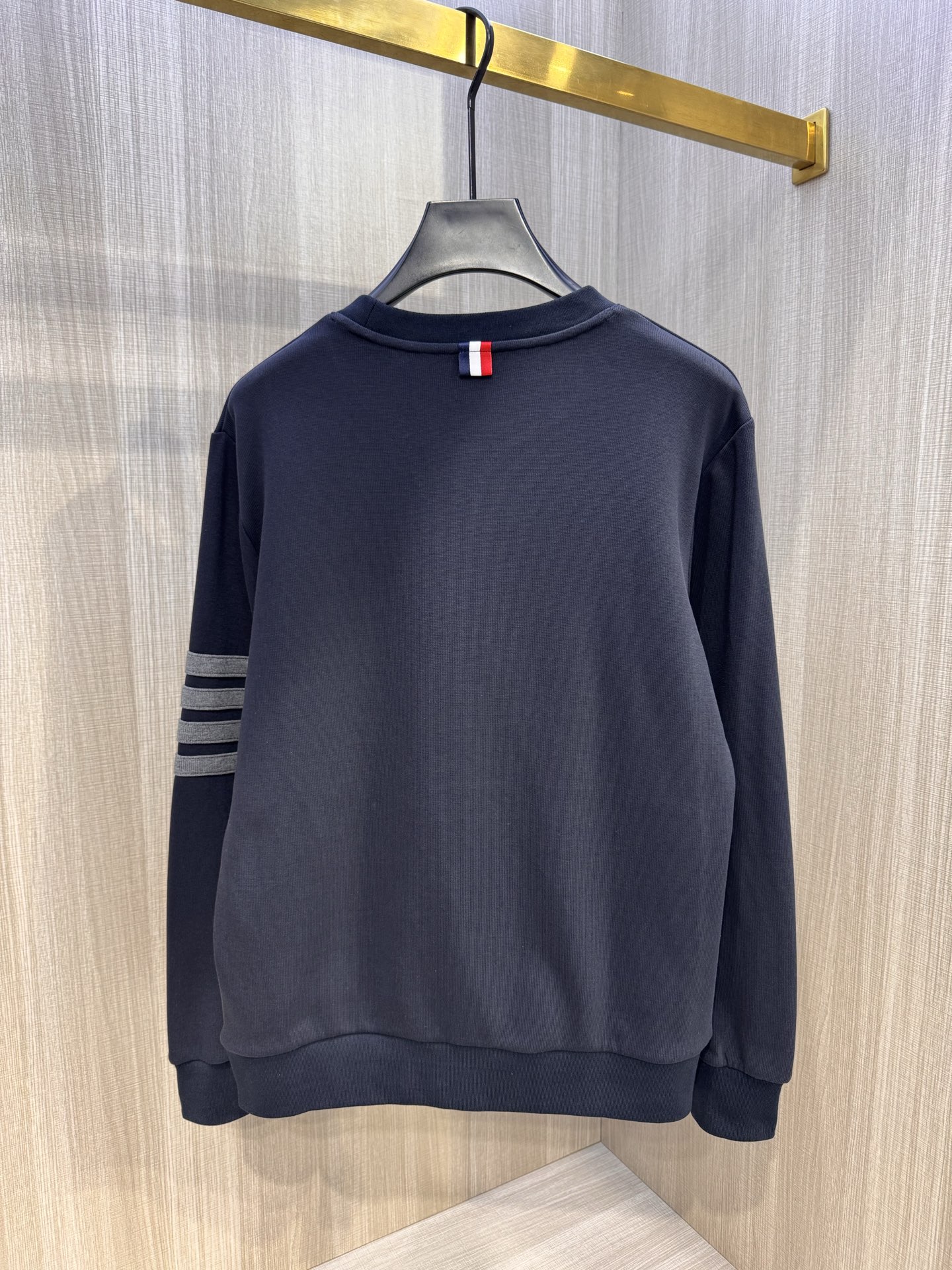 25秋冬新品 トムブラウン ★素敵 メリハリ トップス