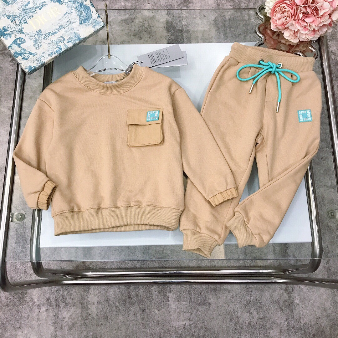 秋冬暖か服クリスチャンディオール 子供服 KID 上下服 セットアップ