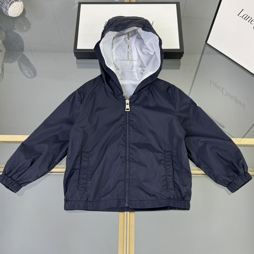 秋冬暖か服モンクレール 子供服 KID アウター/トレンチコート