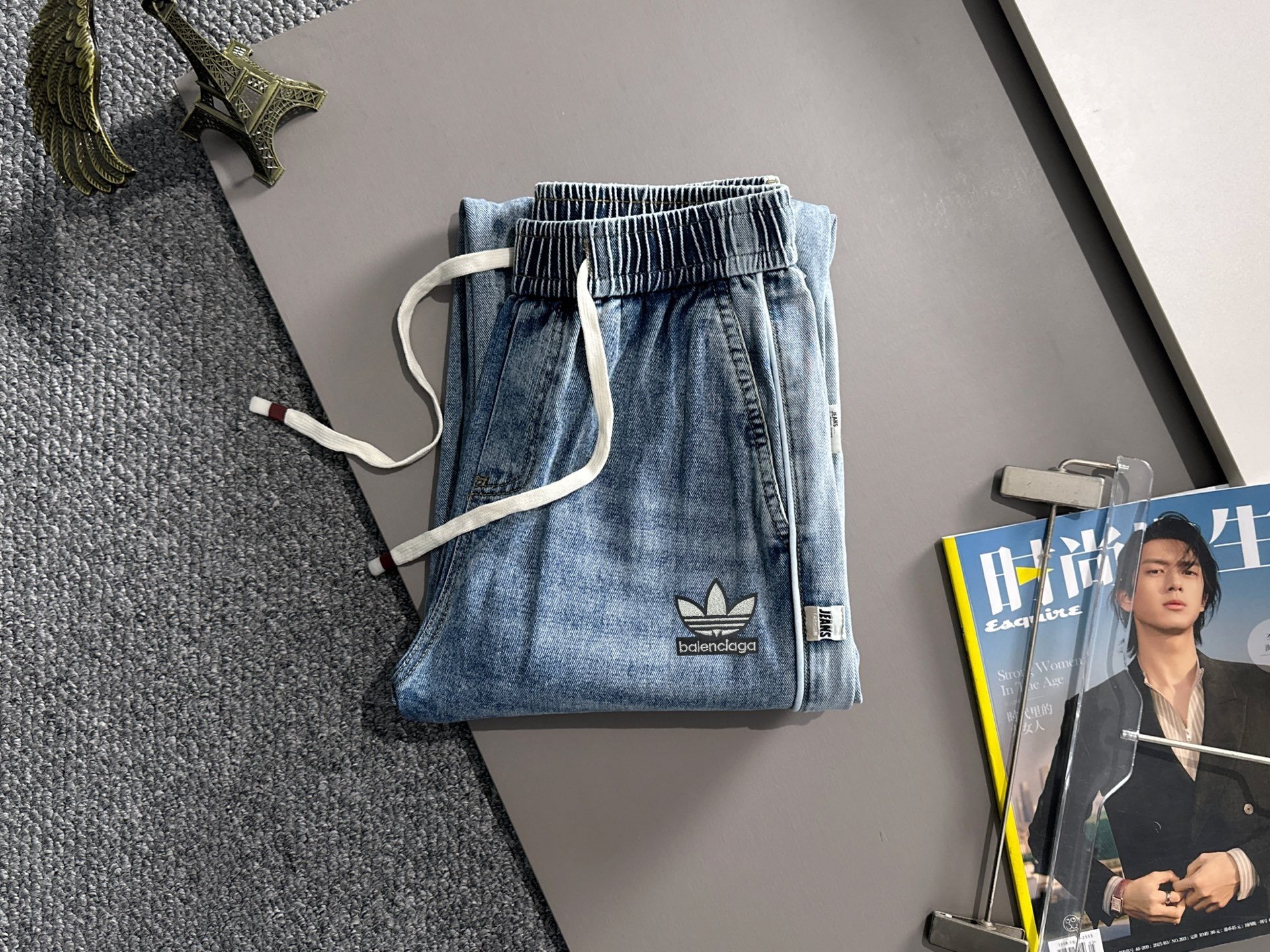 25秋冬新品バレンシアガ ジーンズ ズボン