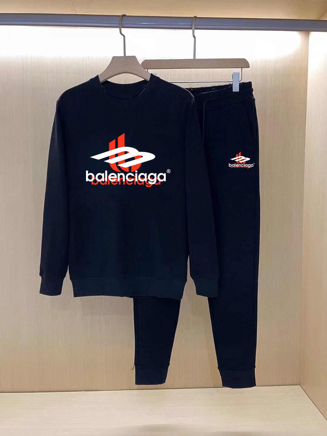 SALE 25秋冬新品 バレンシアガ 上下服 セットアップ