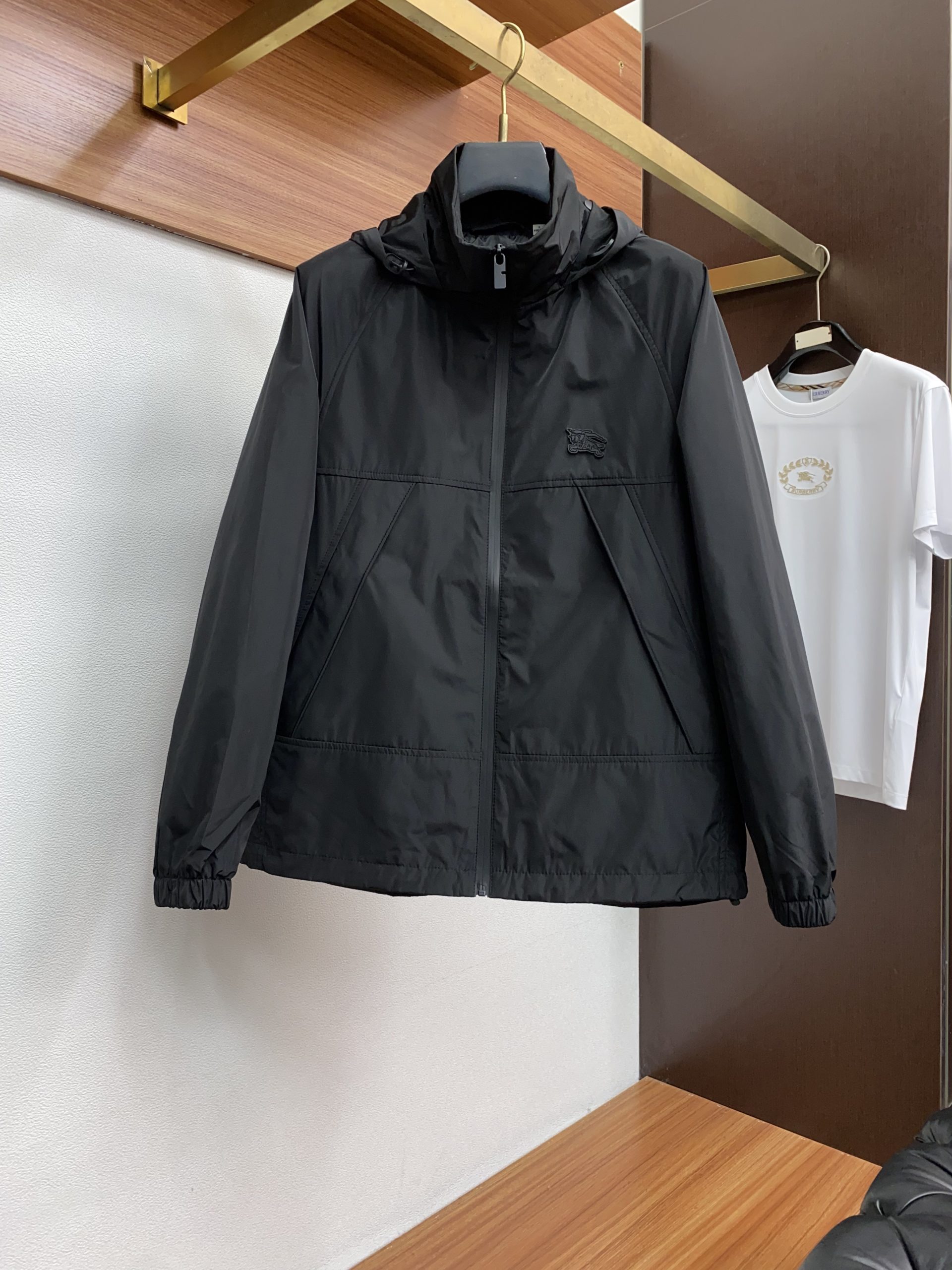 25秋冬新品バーバリー メンズ アウター/トレンチコート