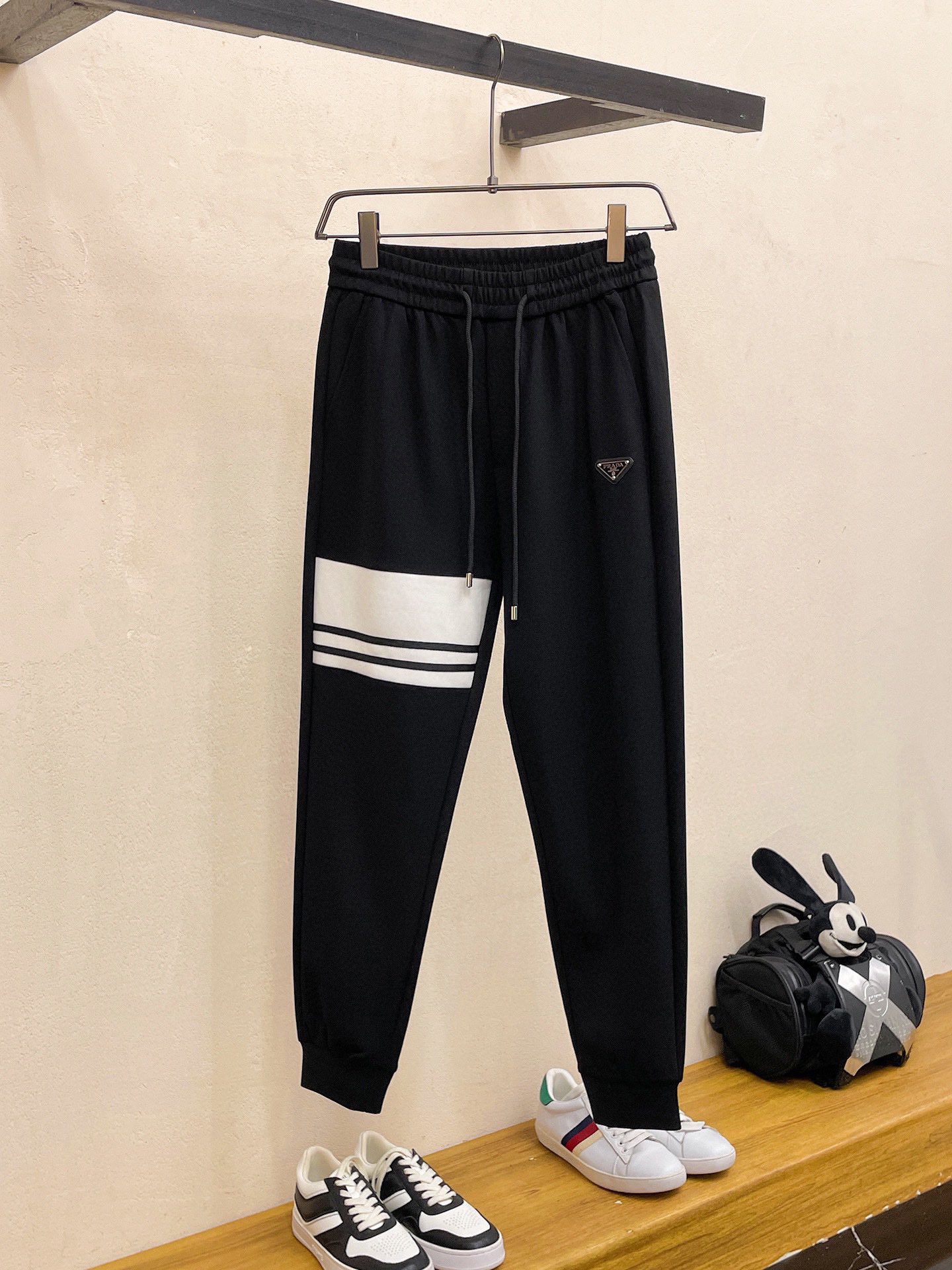 25秋冬新品プラダ メンズ 上下服 セットアップ