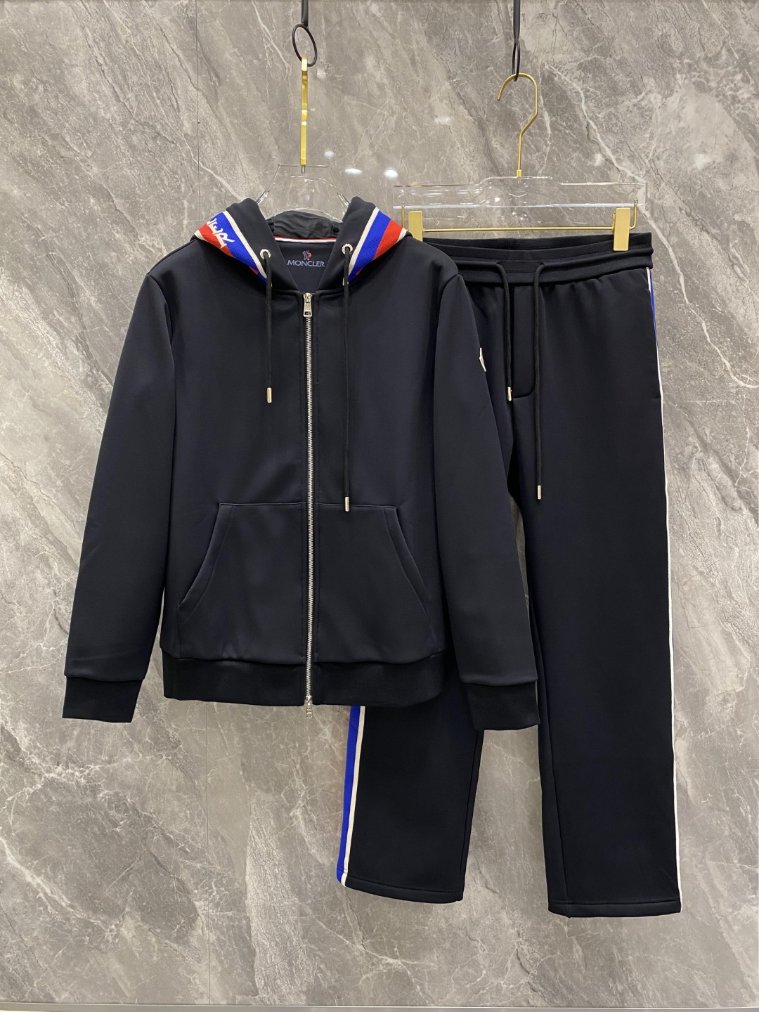 25秋冬新品 モンクレール メンズ 上下服 セットアップ