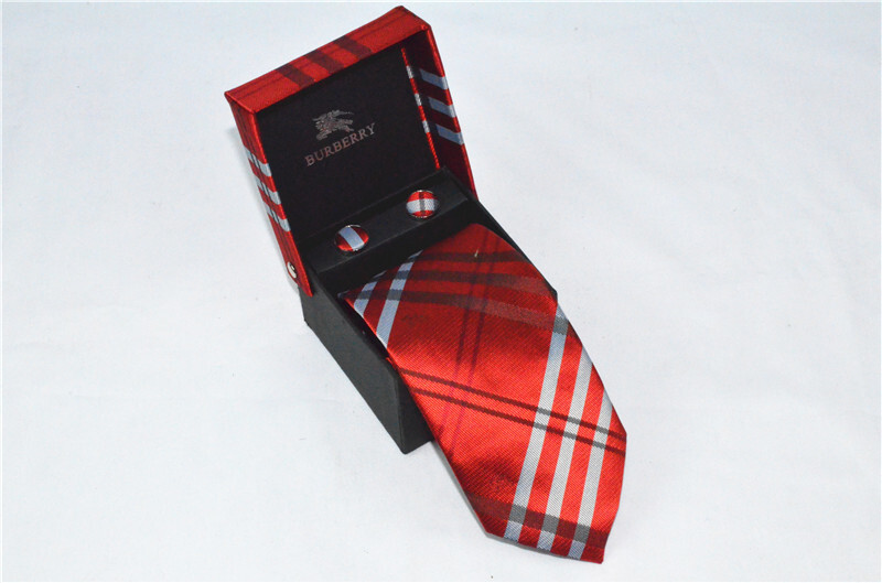 バーバリー 紳士用 Tie ネクタイ カフス 2点セット