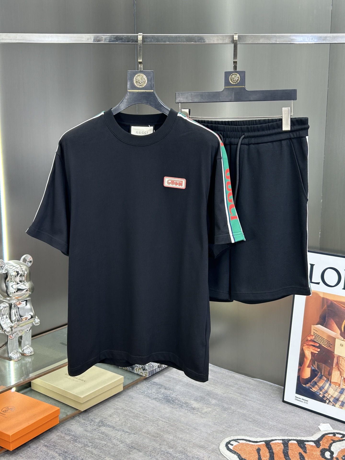 25秋冬新品 グッチ メンズ セットアップ 上下服