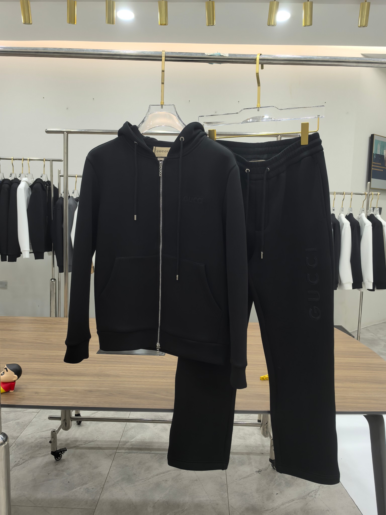 25秋冬新品 グッチ メンズ セットアップ 上下服