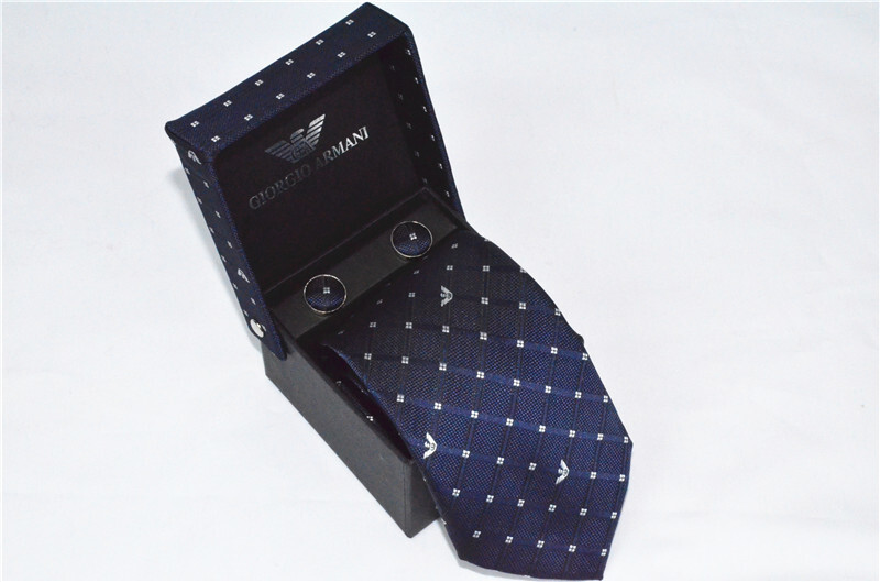 アルマーニ 紳士用 Tie ネクタイ カフス 2点セット