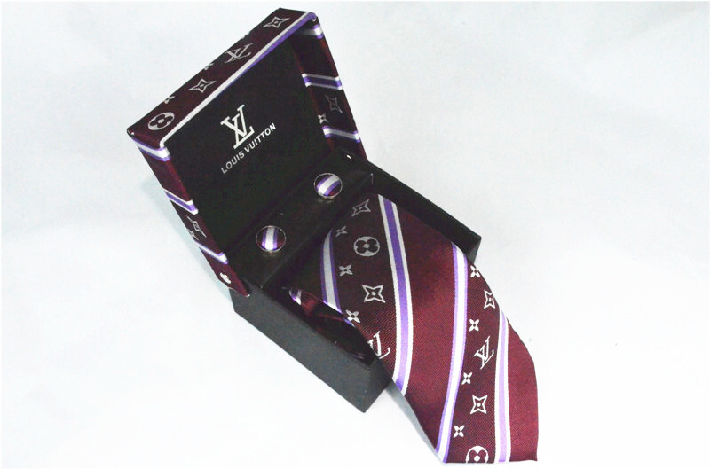ルイヴィトン 紳士用 Tie ネクタイ カフス 2点セット