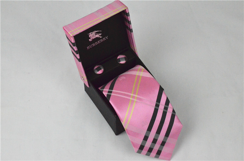 バーバリー 紳士用 Tie ネクタイ カフス 2点セット