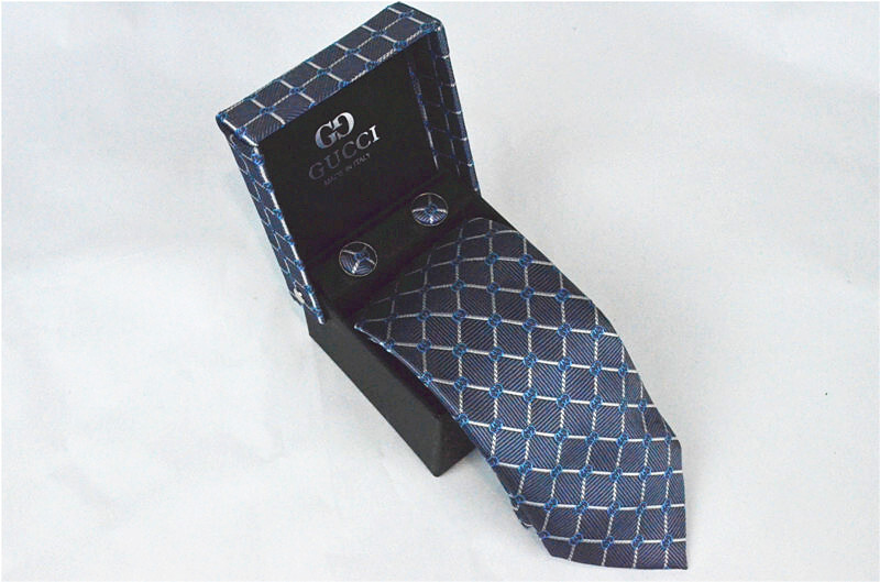 グッチ 紳士用 Tie ネクタイ カフス 2点セット