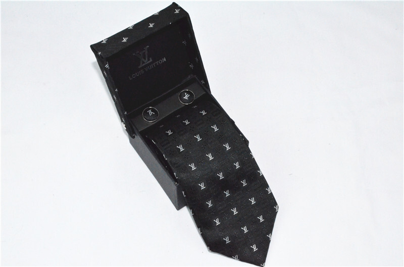 ルイヴィトン 紳士用 Tie ネクタイ カフス 2点セット