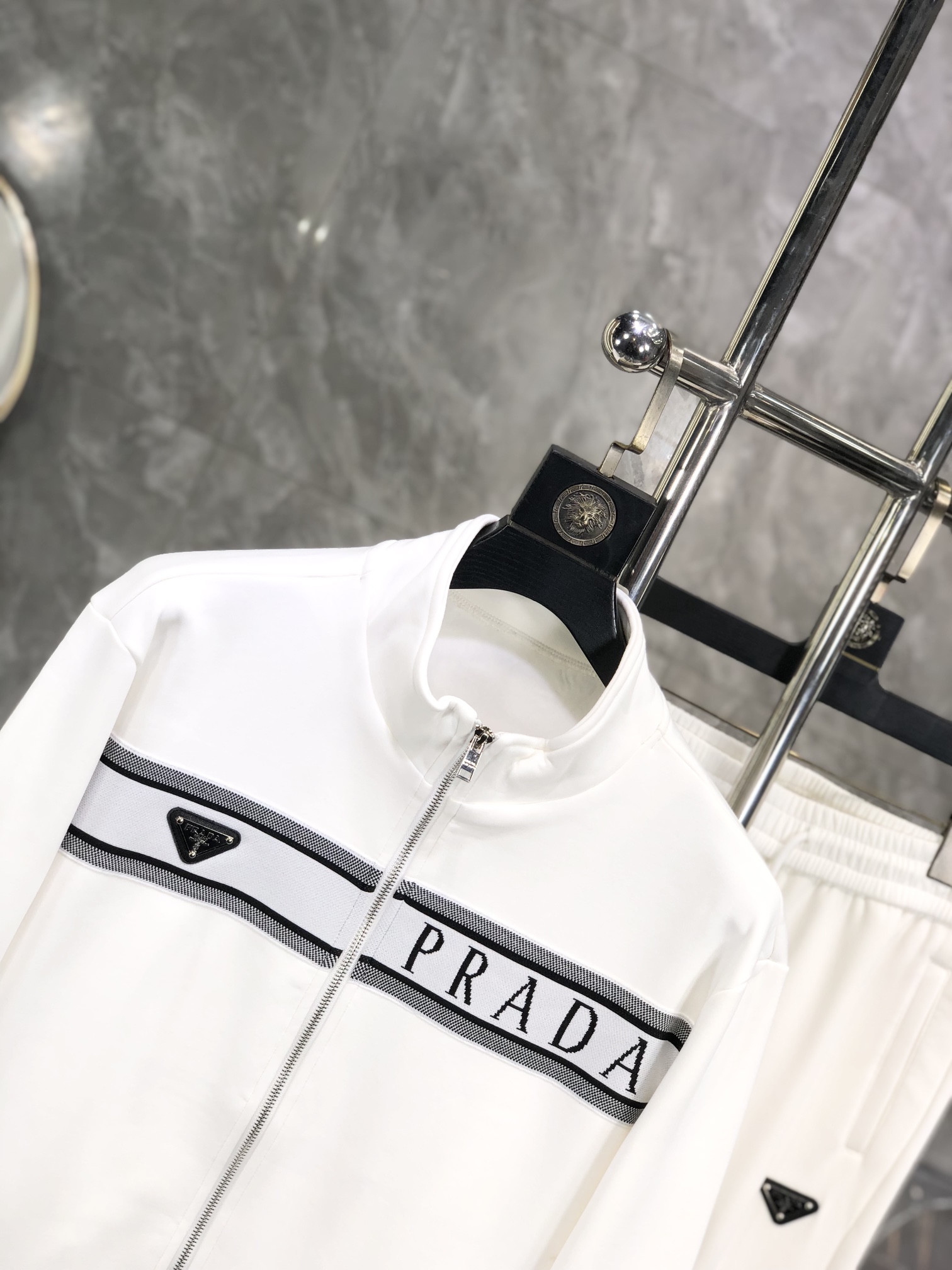 25秋冬新品プラダ メンズ 上下服 セットアップ