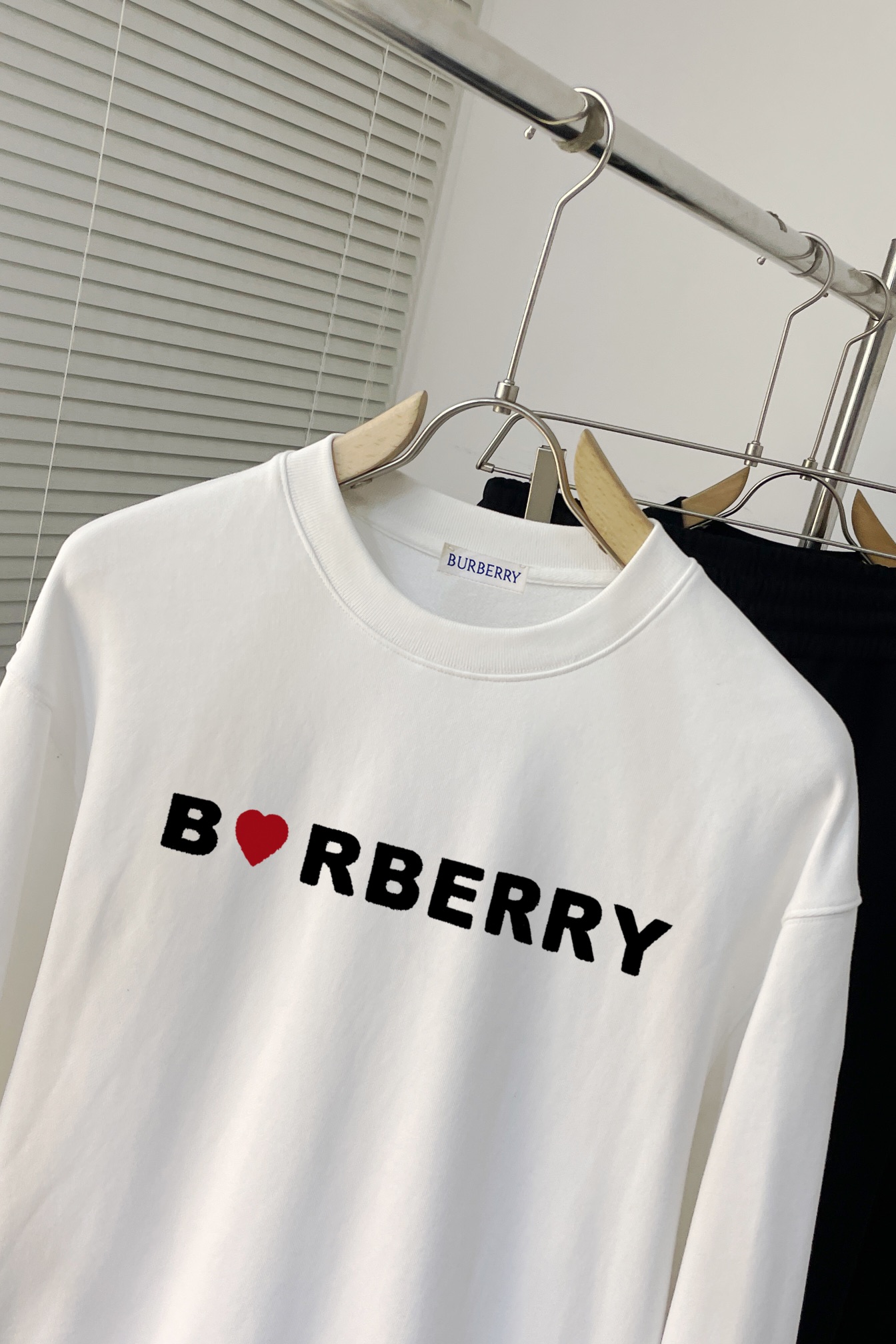 25秋冬新品バーバリー 男女兼着 スウェット/トップス