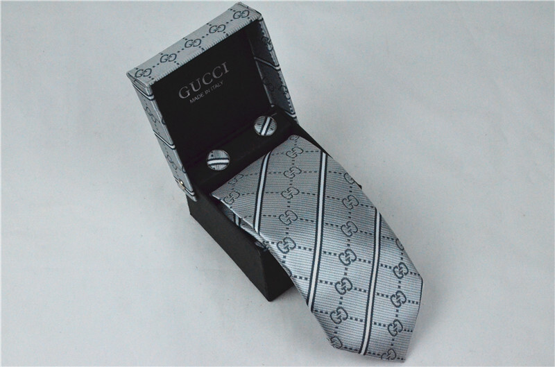 グッチ 紳士用 Tie ネクタイ カフス 2点セット