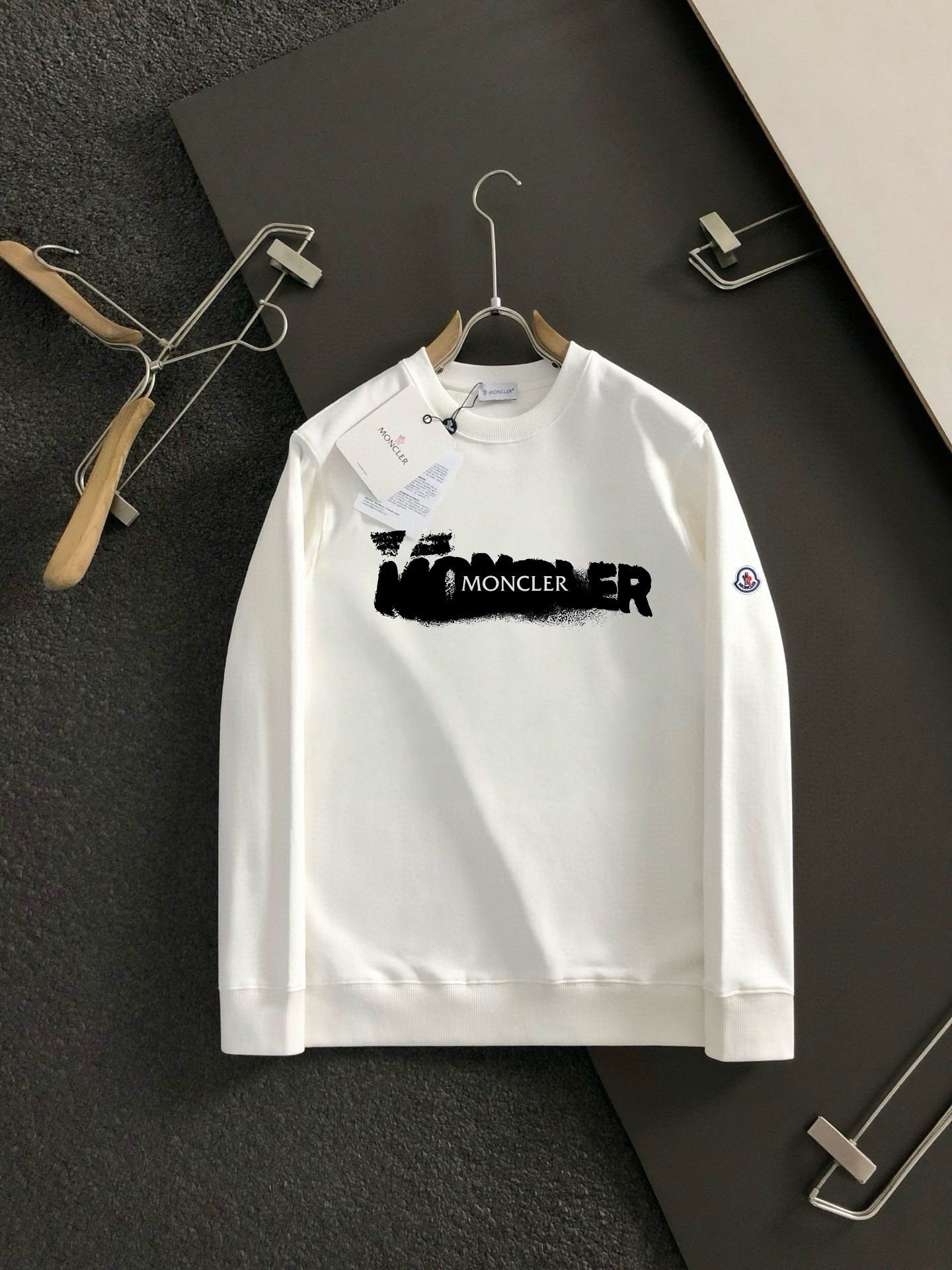 25秋冬新品 モンクレール メンズ 長袖Tシャツ トップス