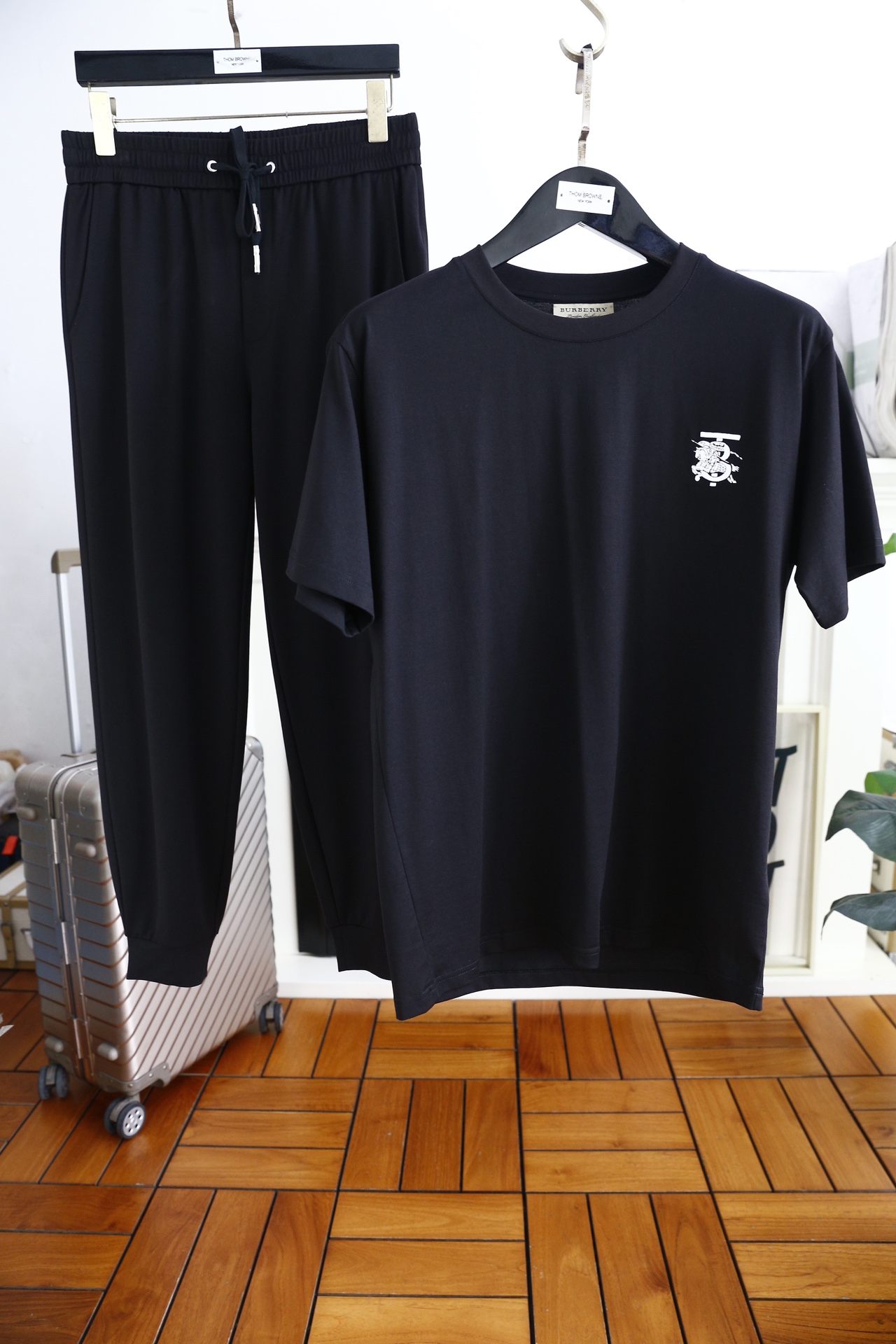 25秋冬新品バーバリー メンズ 上下服 セットアップ