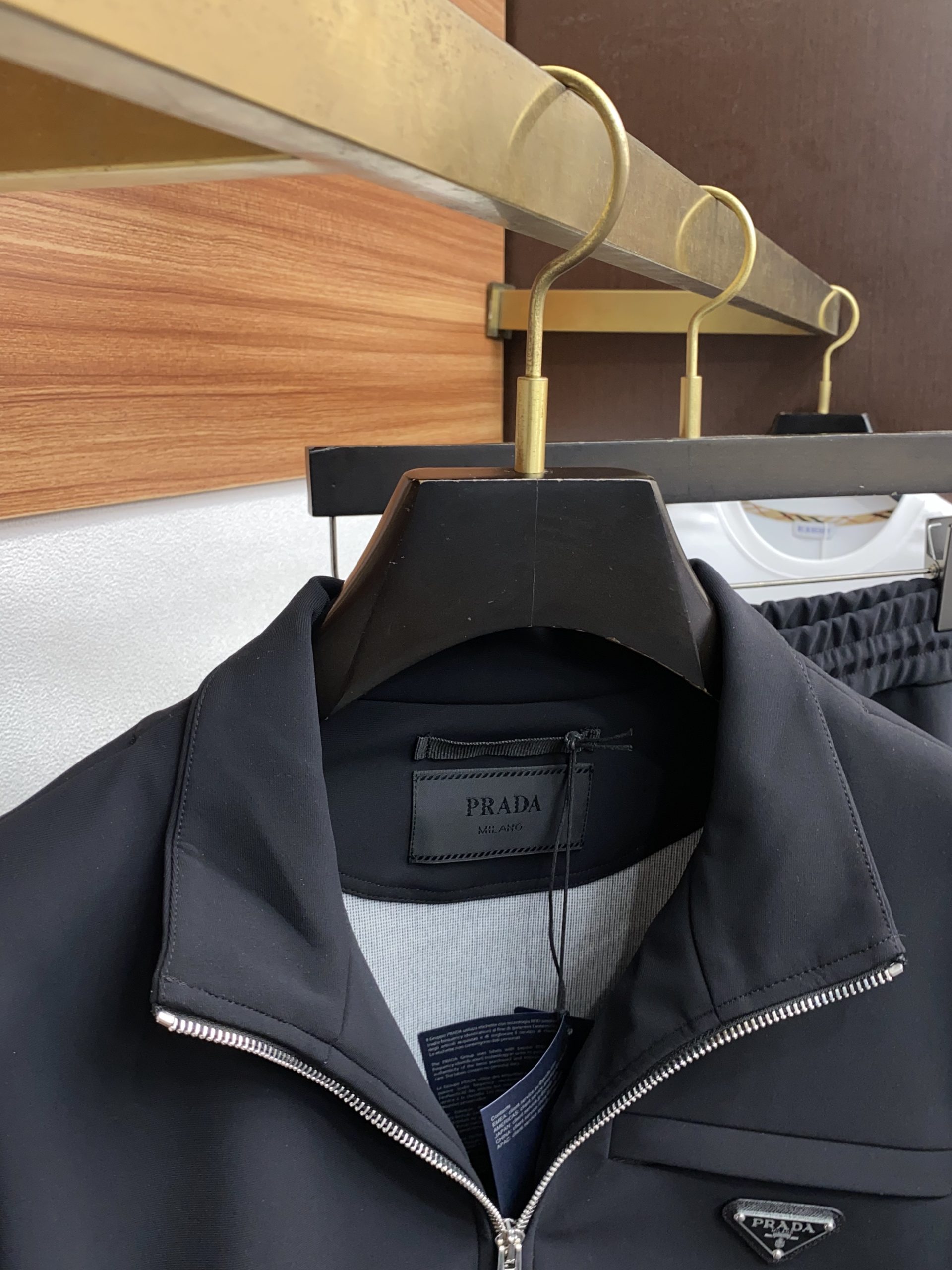 25秋冬新品プラダ メンズ 上下服 セットアップ