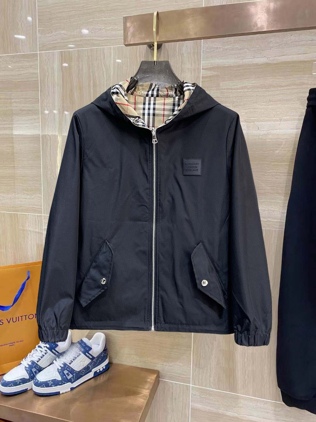 25秋冬新品バーバリー メンズ アウター/トレンチコート