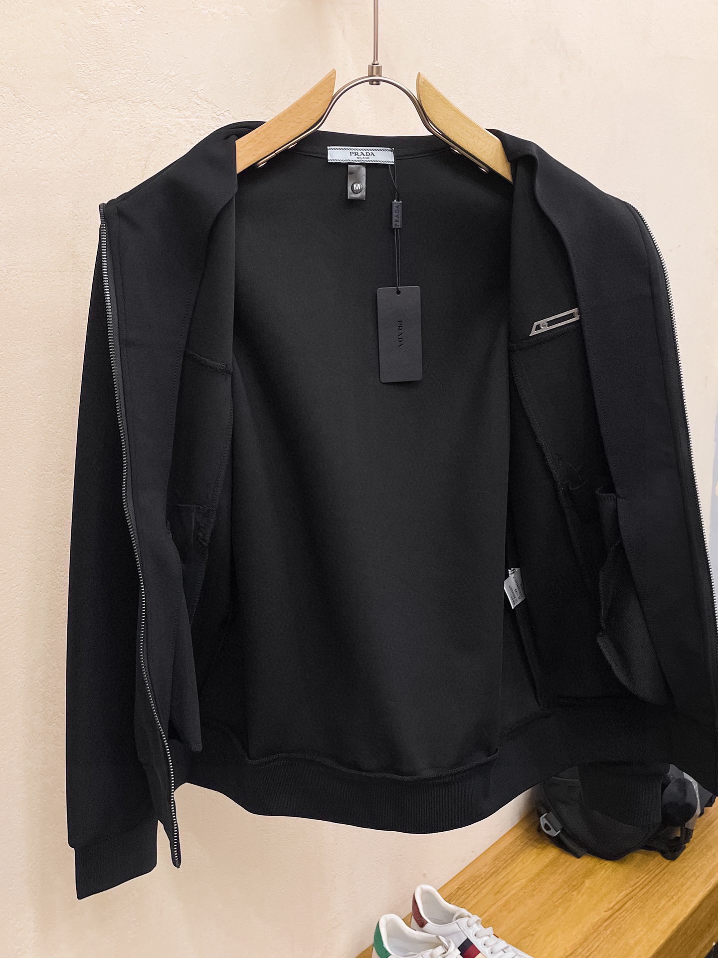 25秋冬新品プラダ メンズ 上下服 セットアップ