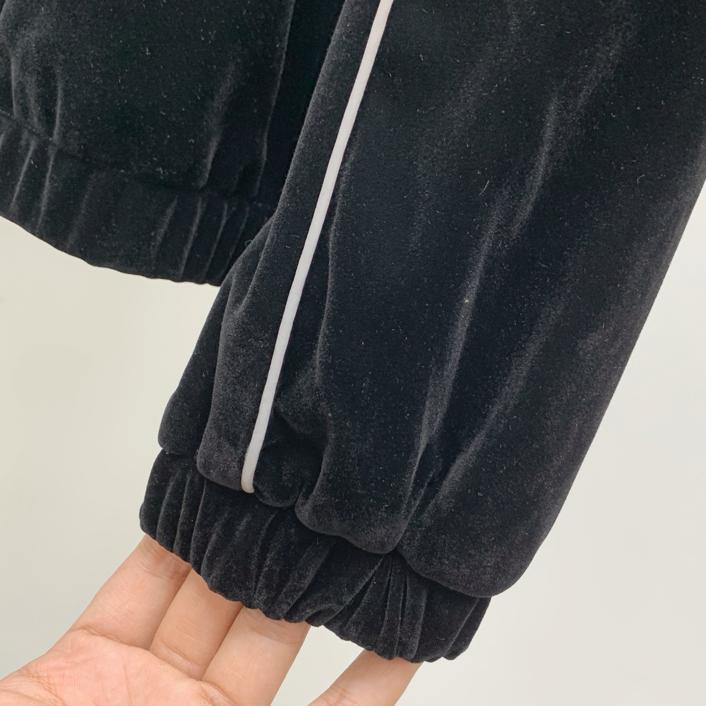 25秋冬新品 グッチ メンズ セットアップ 上下服