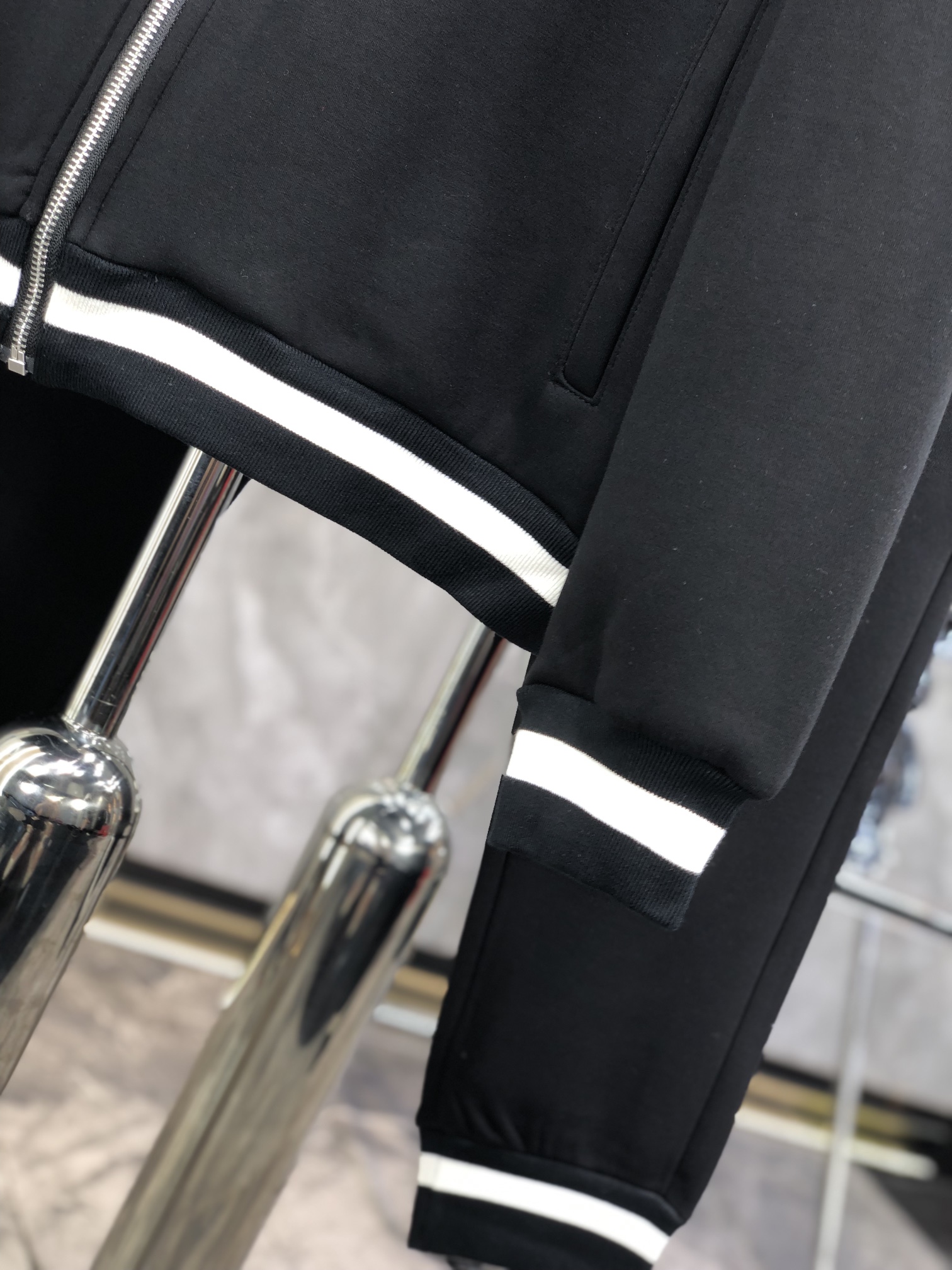 25秋冬新品プラダ メンズ 上下服 セットアップ