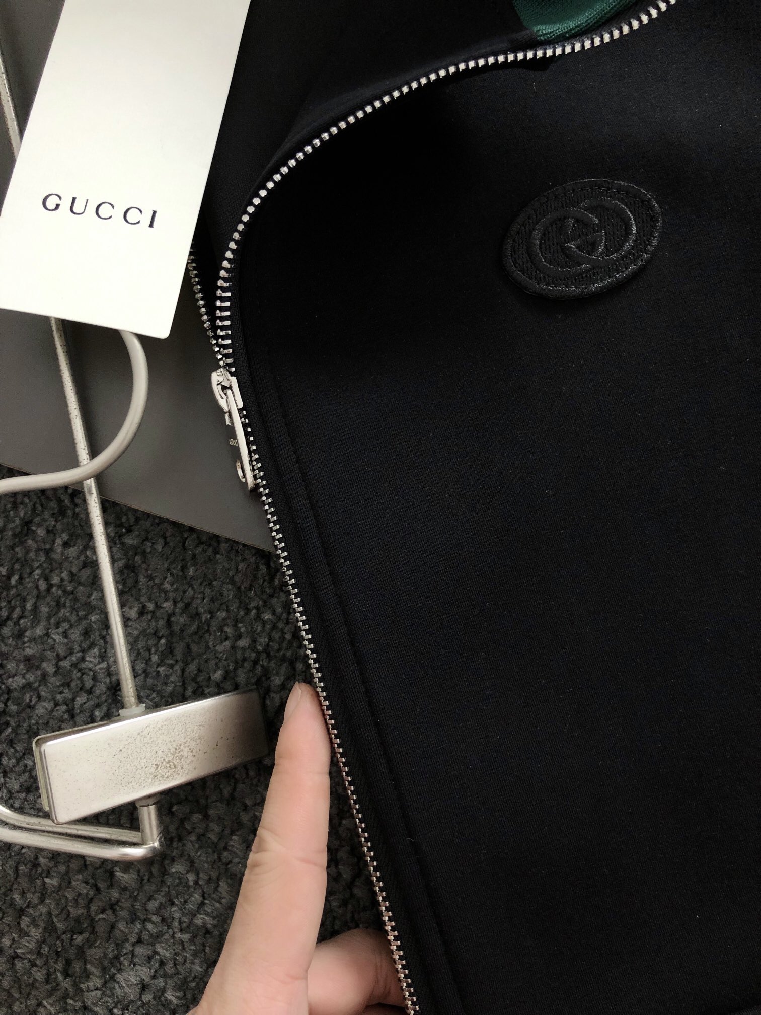 25秋冬新品 グッチ メンズ セットアップ 上下服