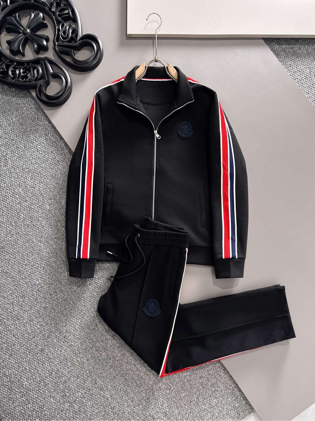 25秋冬新品 モンクレール メンズ 上下服 セットアップ
