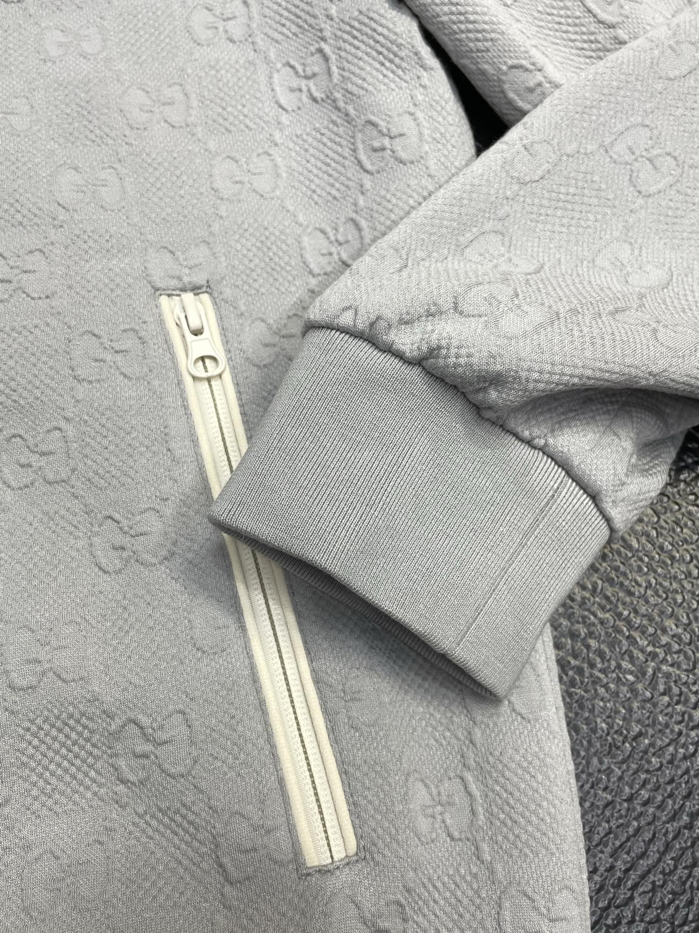 25秋冬新品 グッチ メンズ セットアップ 上下服