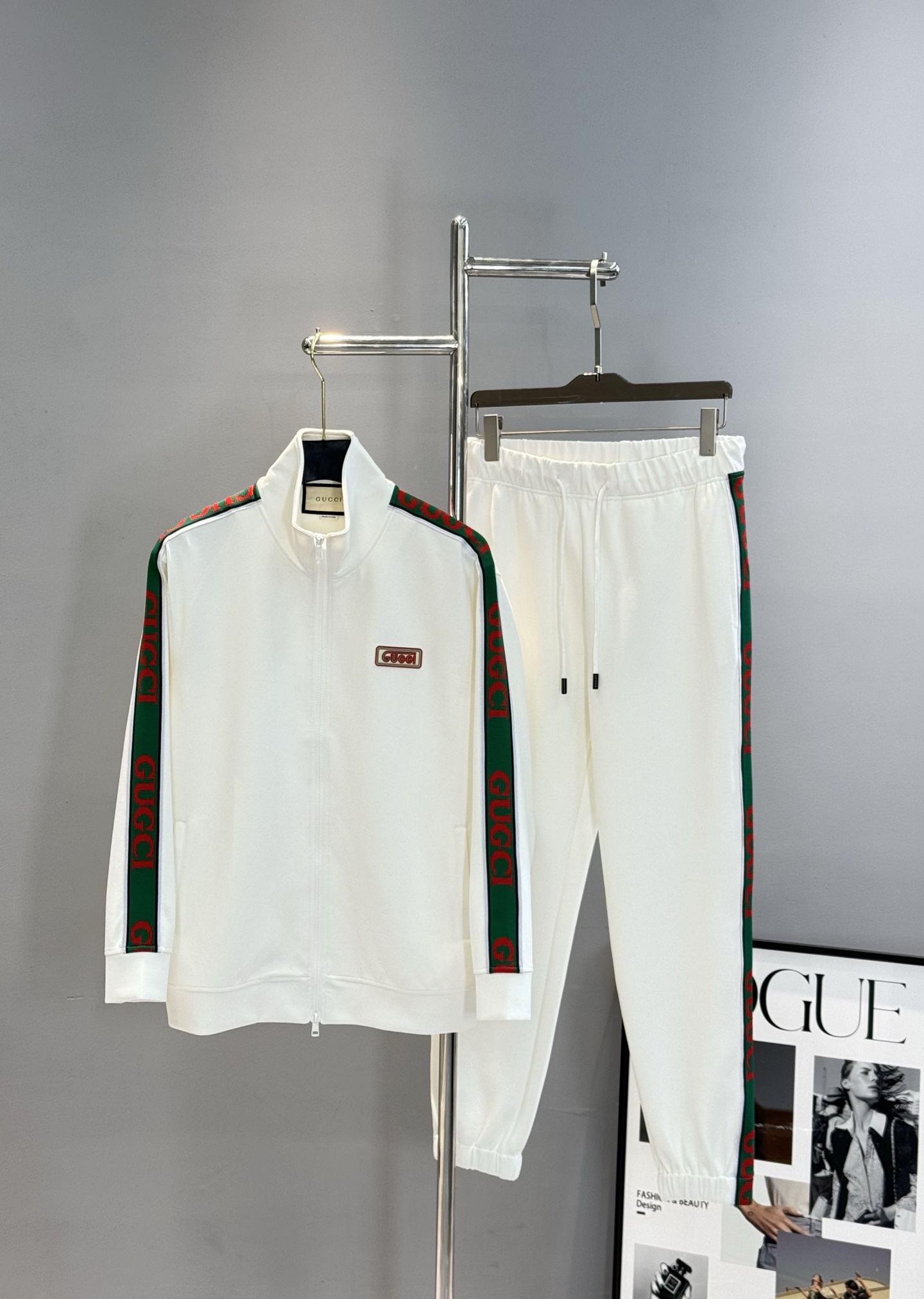 25秋冬新品 グッチ メンズ セットアップ 上下服