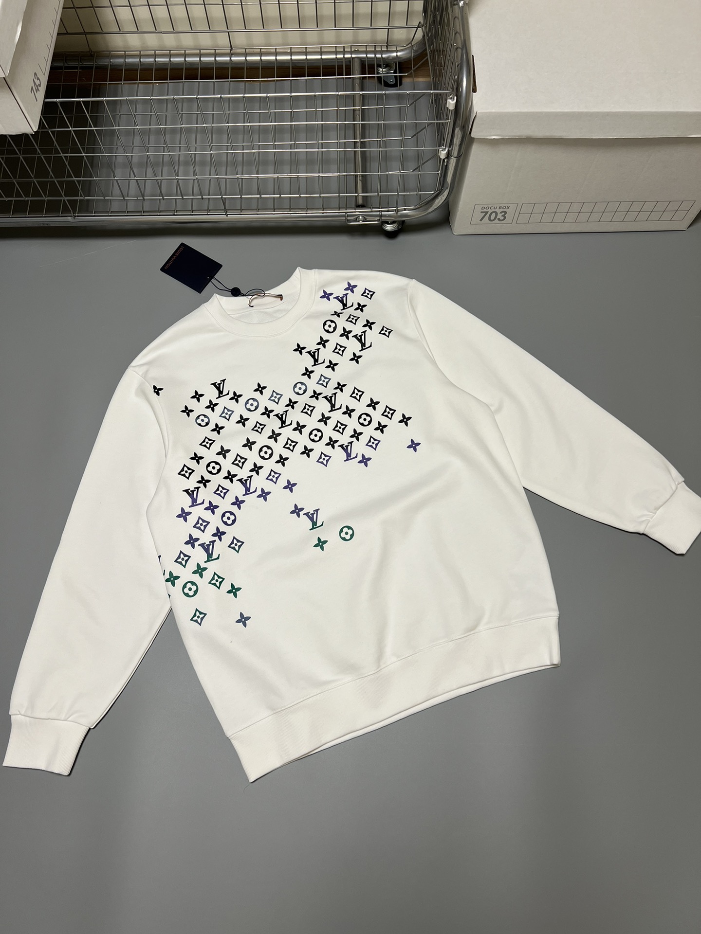 25秋冬新品 ルイヴィトン 長袖 スウェット トップス 男女兼着