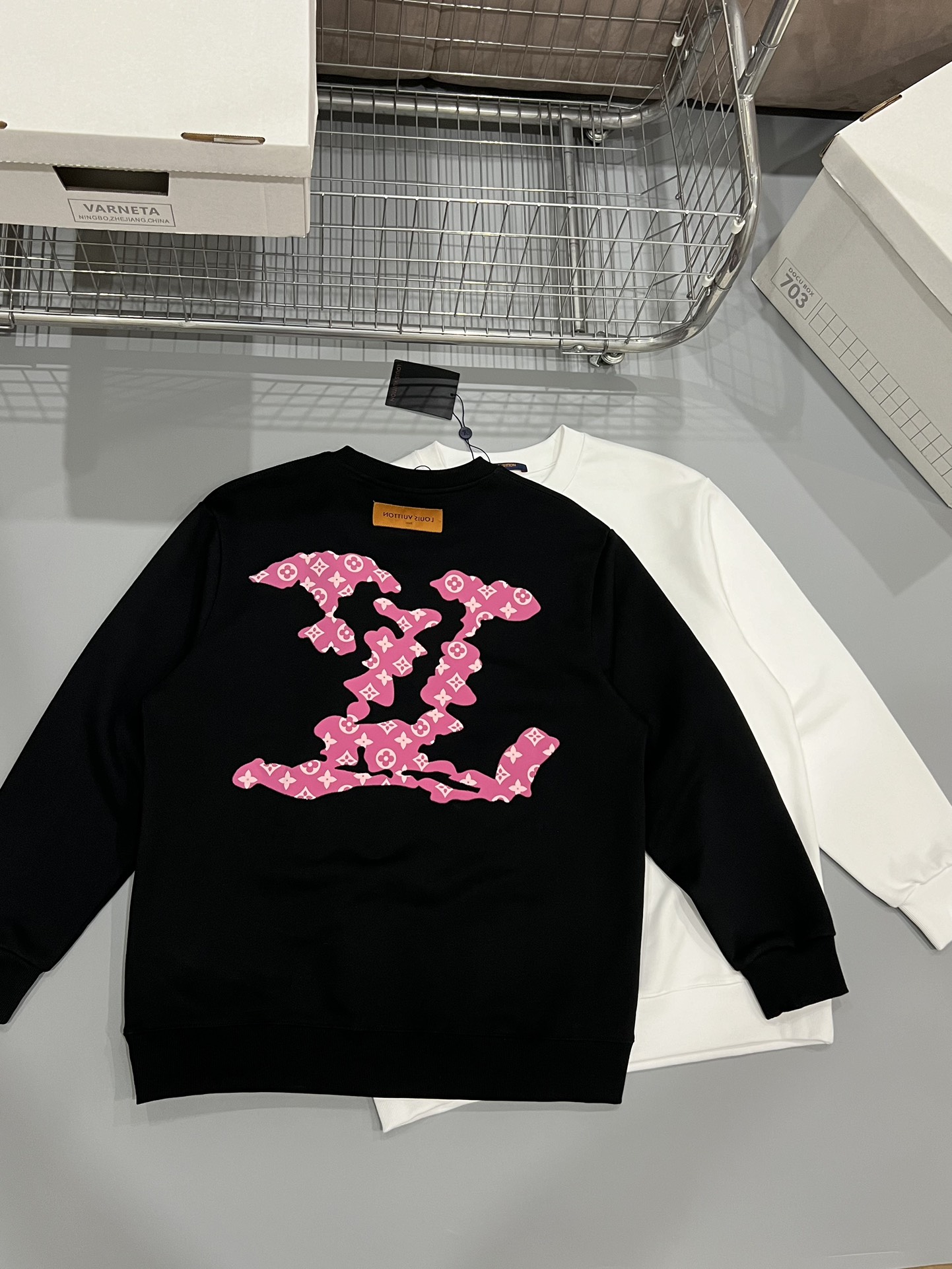 25秋冬新品 ルイヴィトン 長袖 スウェット トップス 男女兼着