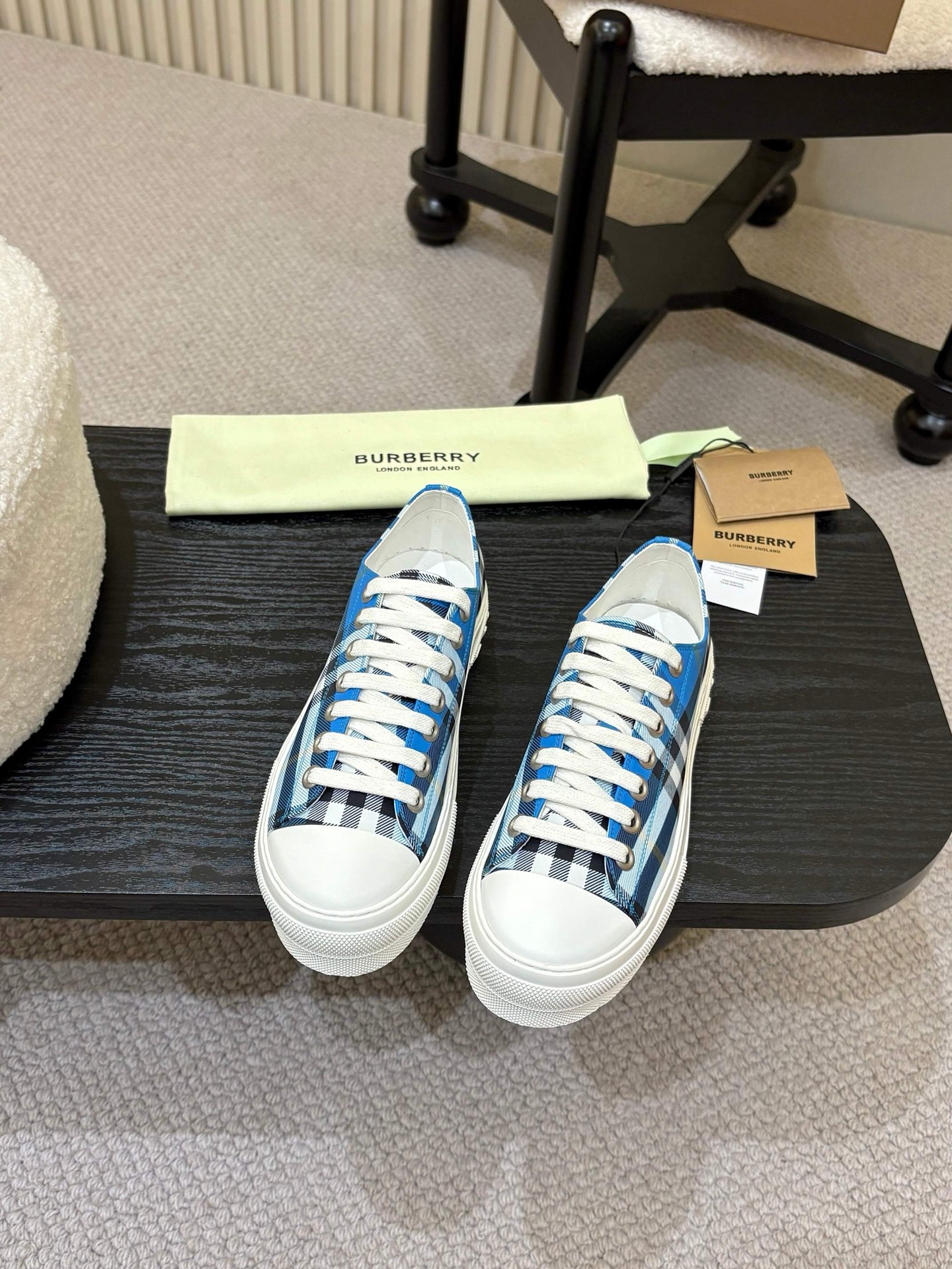 靴? バーバリー スニーカー/レースアップ 男女兼着