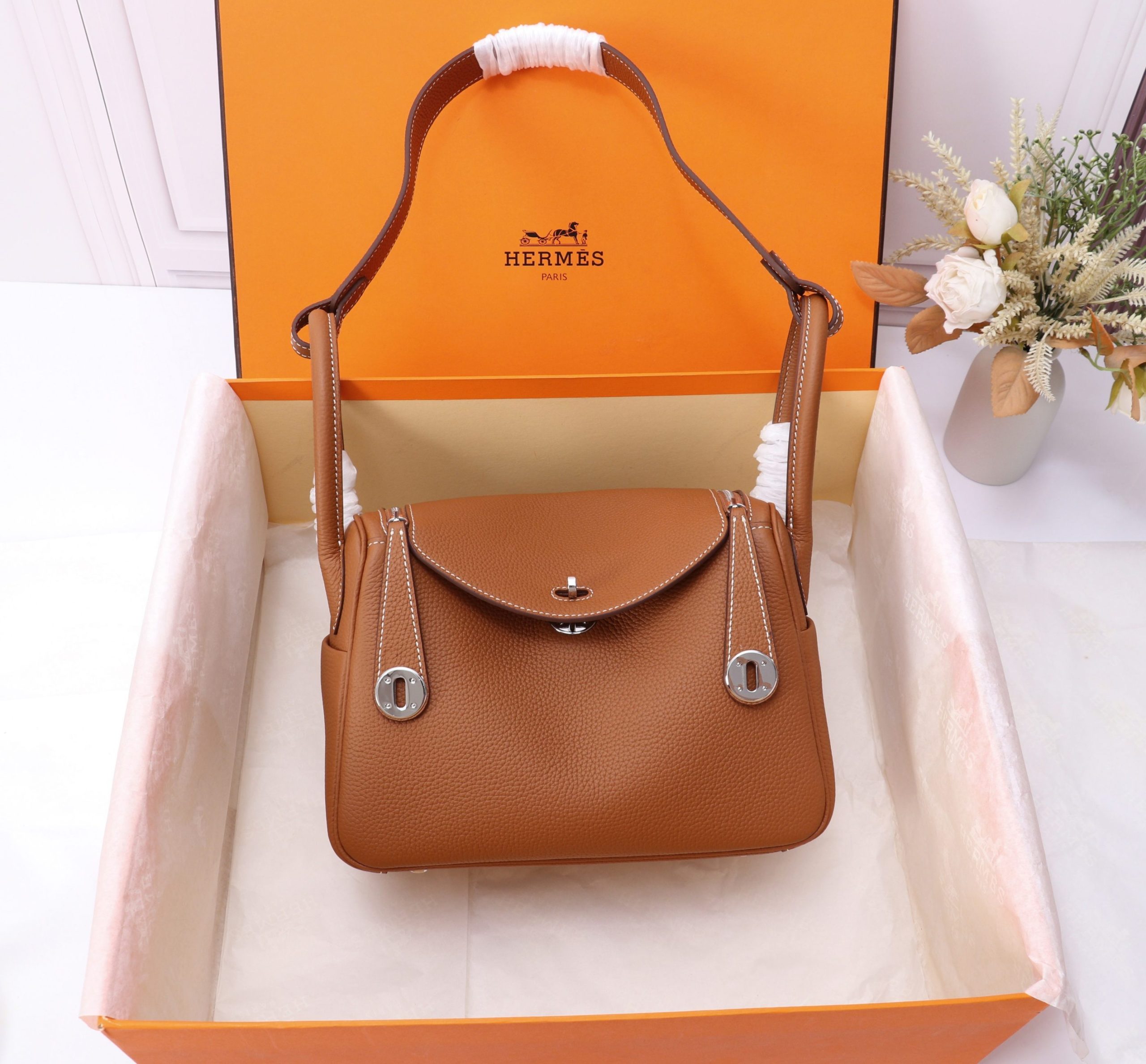 エルメス 超美品 ショルダー ハンド リンディ Lindy 26cm 2508