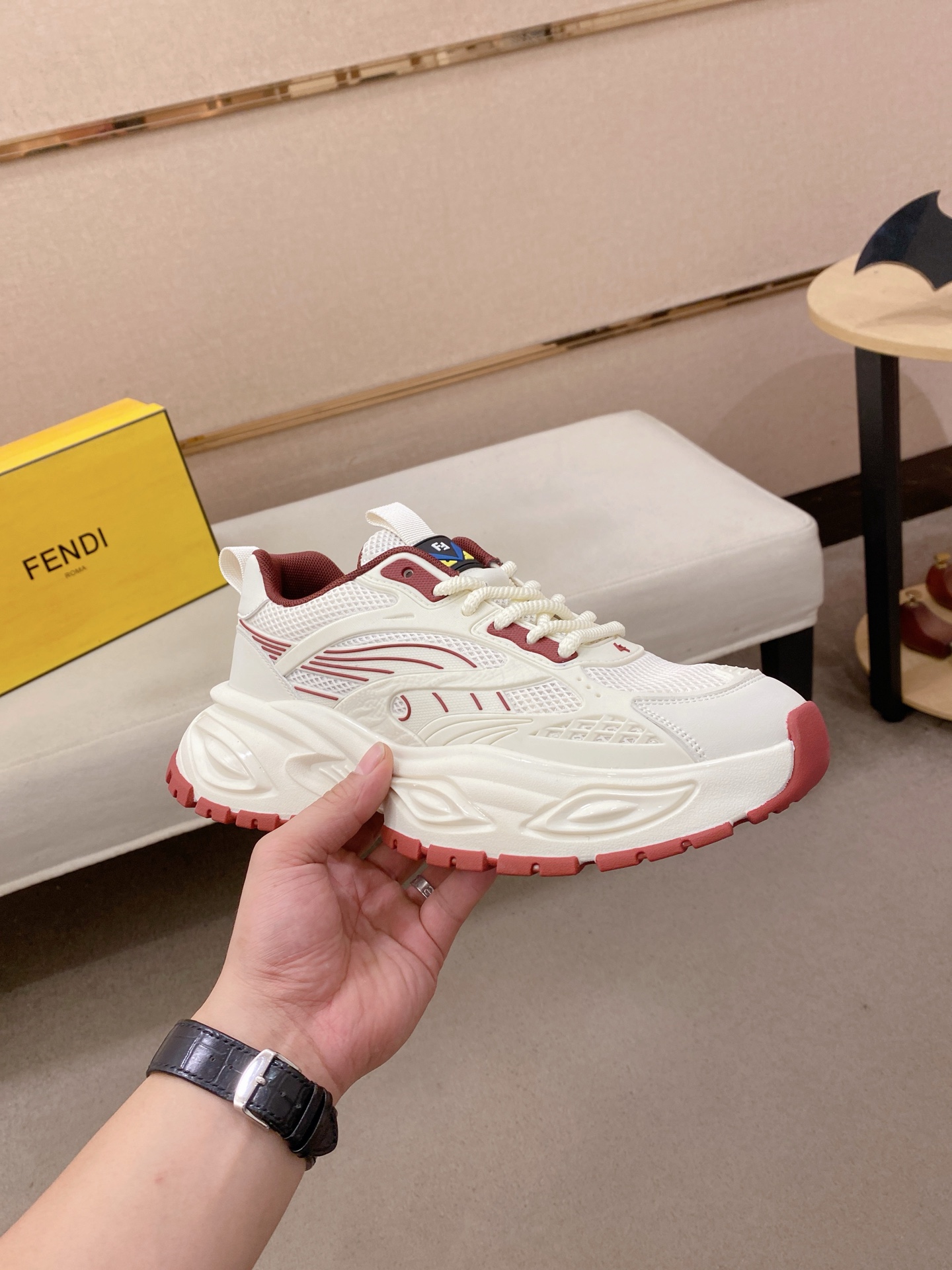 靴?フェンディ スニーカー/レースアップ メンズ