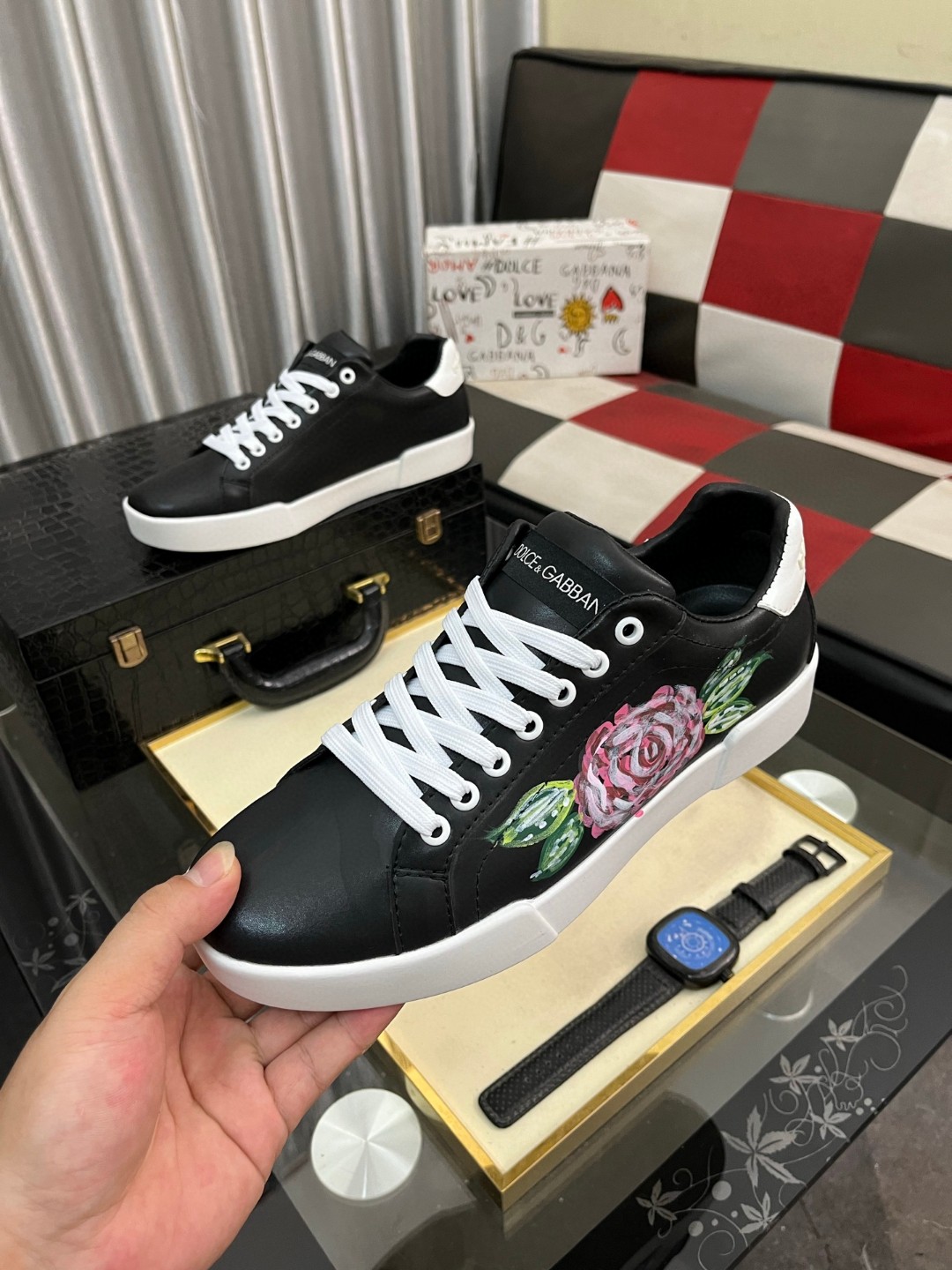 希少品 靴 ドルチェ&ガッバーナ スニーカー/レースアップ 男女兼着
