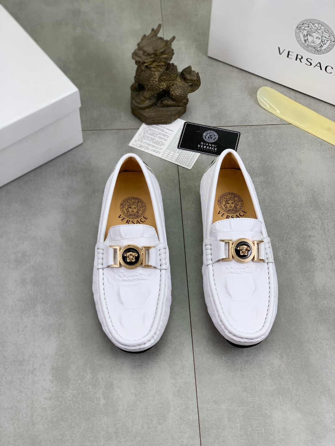 今季新品 靴 ヴェルサーチ ローファー/フラットシューズ  メンズ