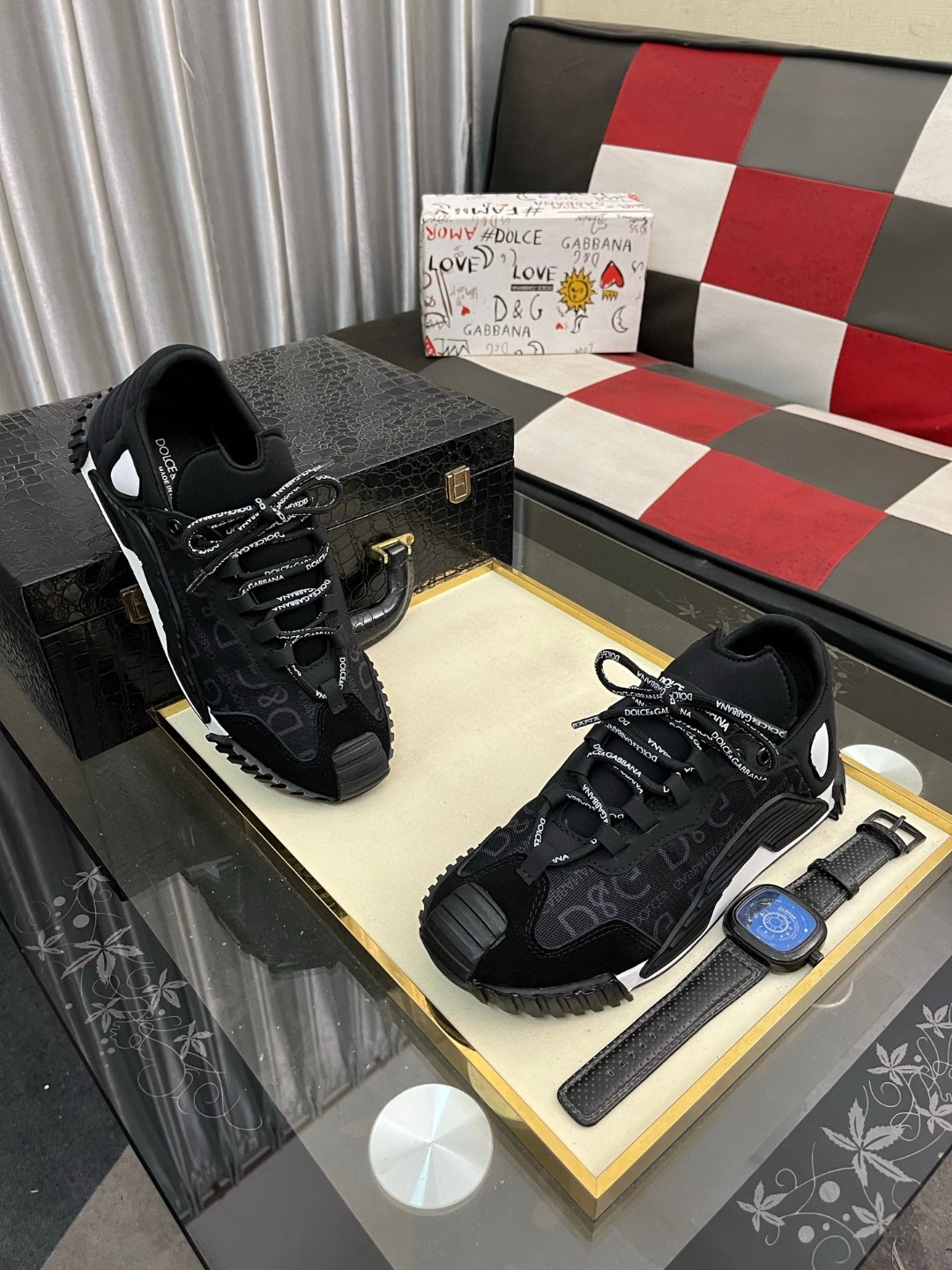 希少品 靴 ドルチェ&ガッバーナ スニーカー/レースアップ 男女兼着