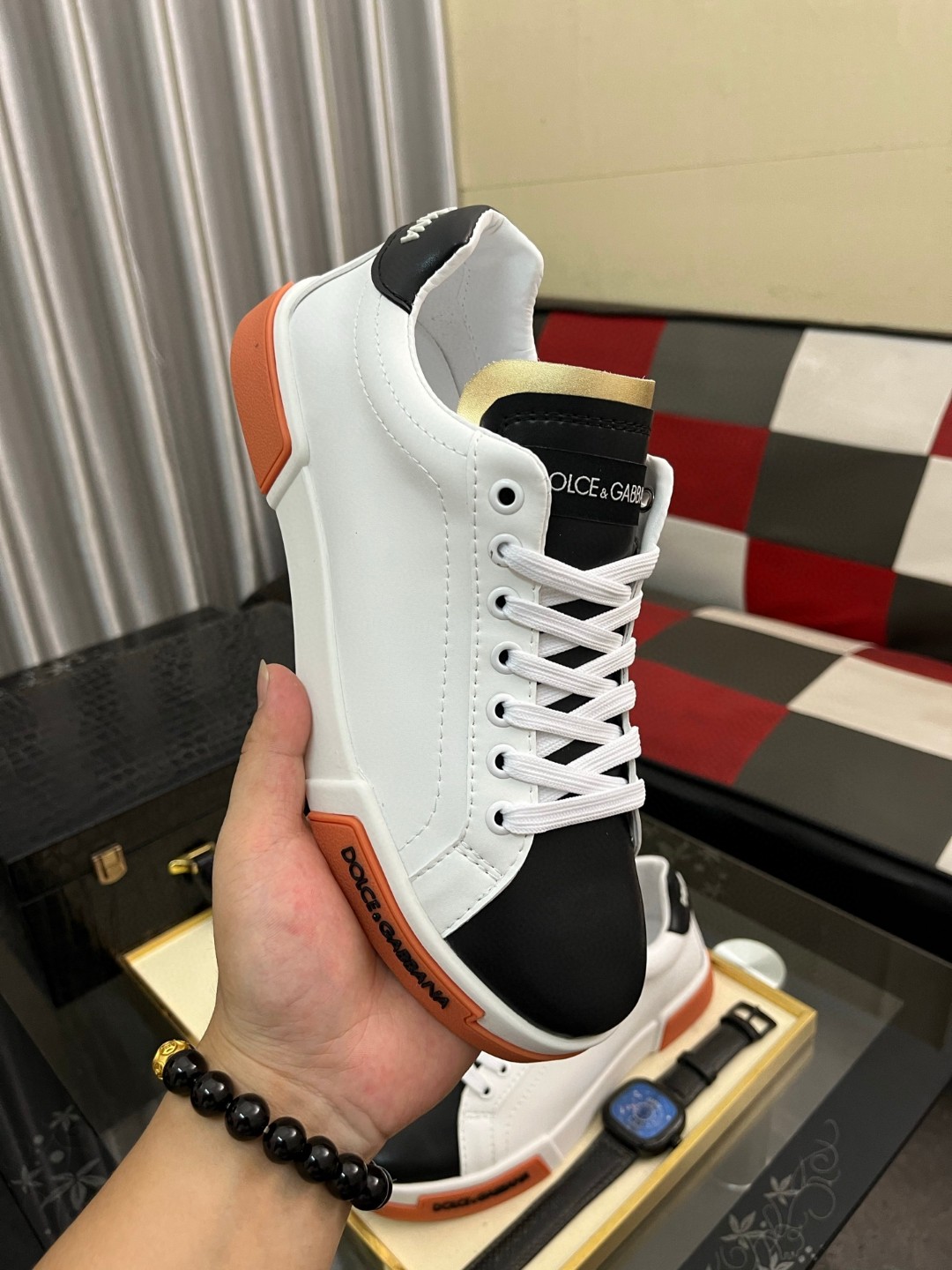 希少品 靴 ドルチェ&ガッバーナ スニーカー/レースアップ 男女兼着