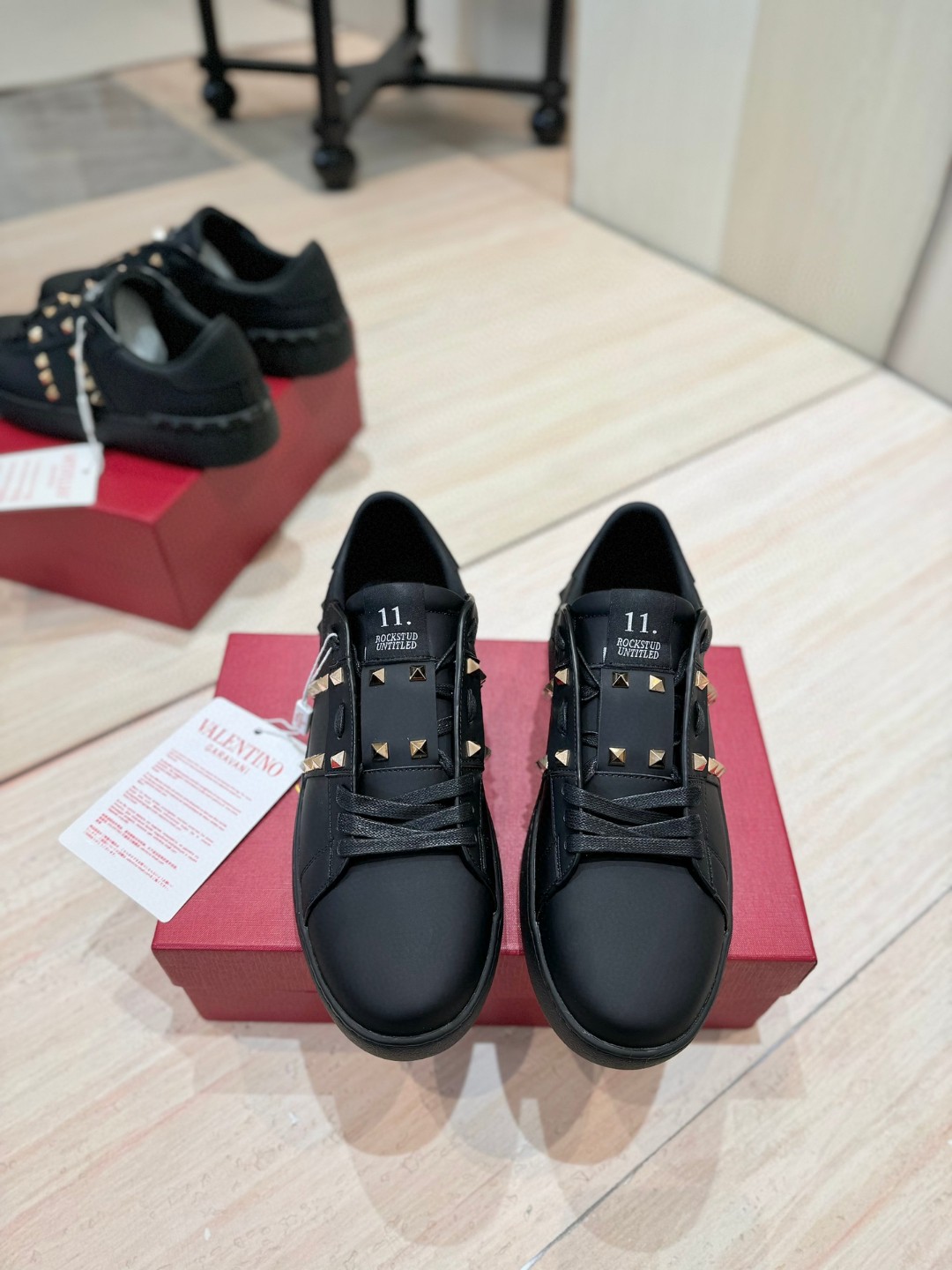 靴? ヴァレンティノ スニーカー/レースアップ 男女兼着?