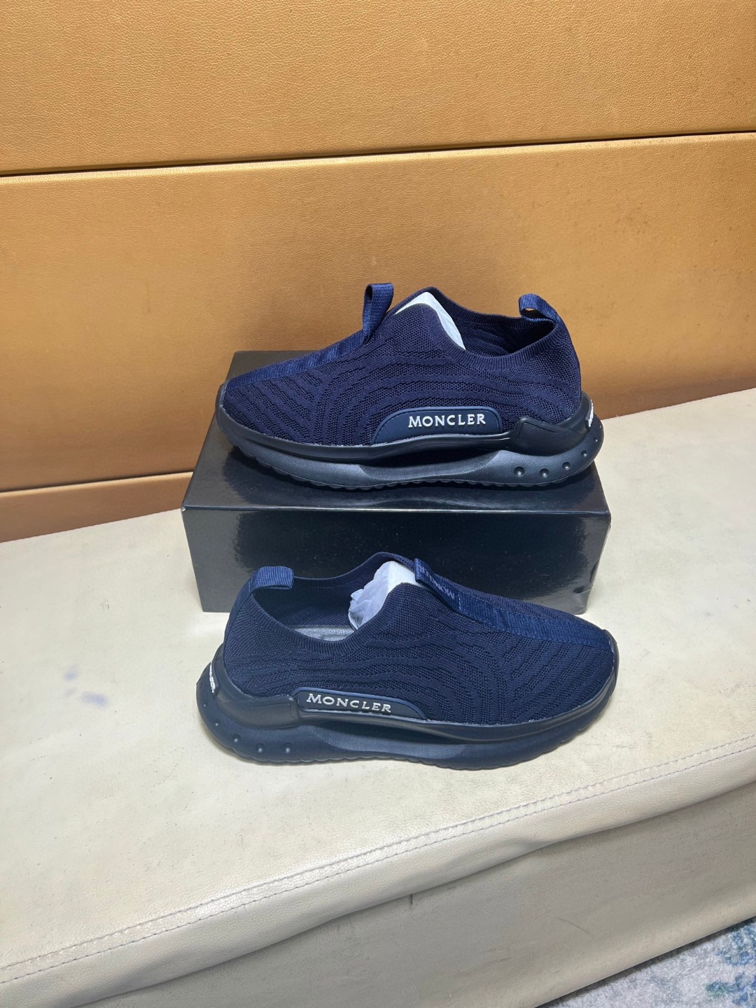 新品入荷 モンクレール スニーカー/レースアップ メンズ