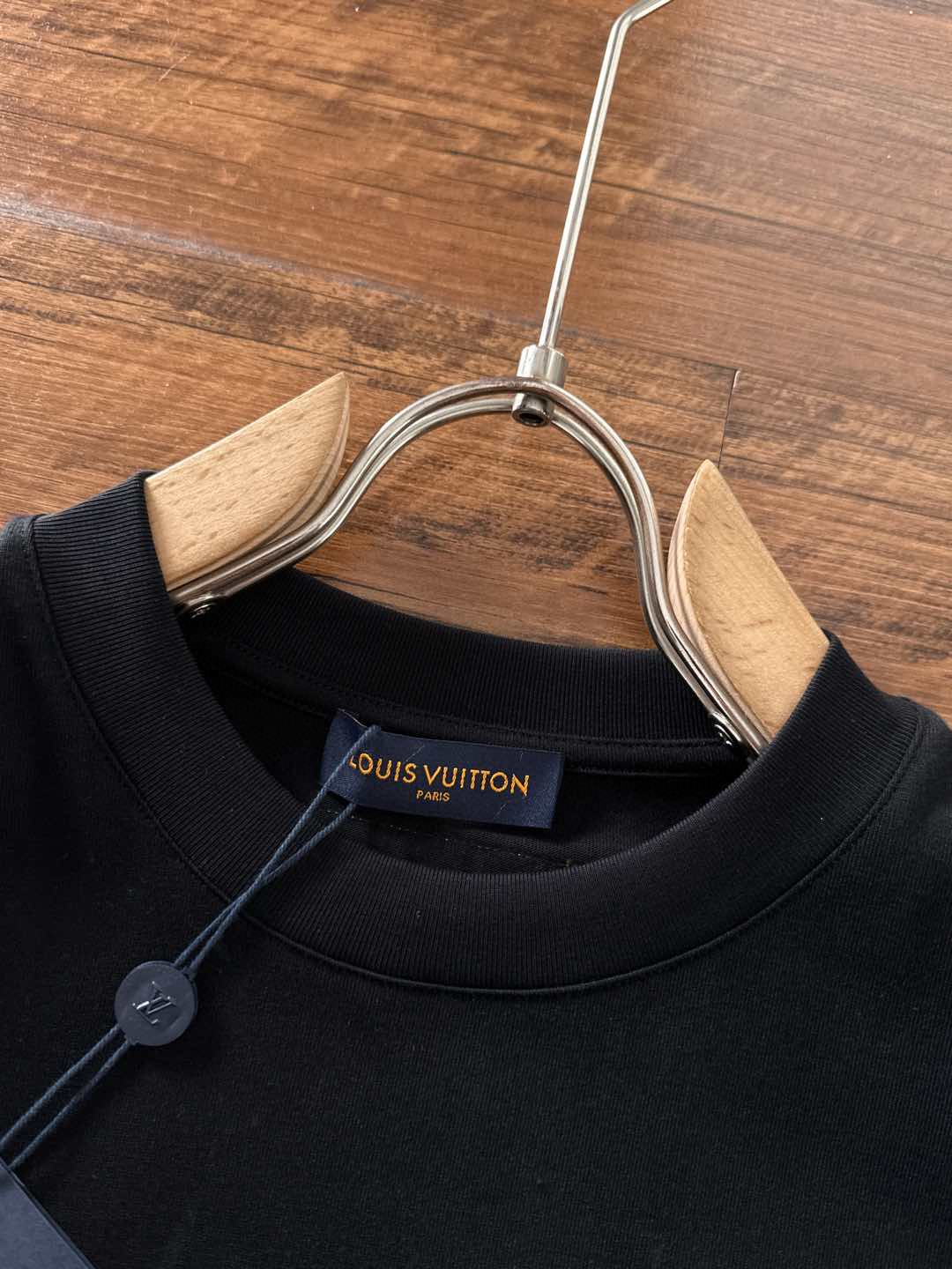 新品ルイヴィトン 半袖 Tシャツ トップス  メンズ