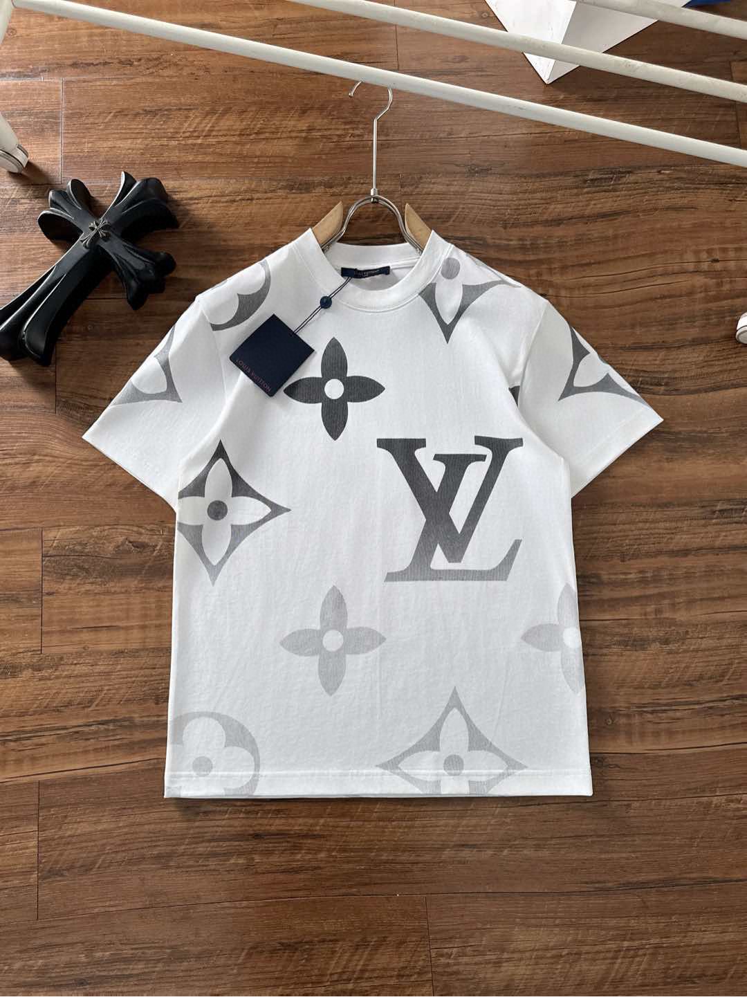 新品ルイヴィトン 半袖 Tシャツ トップス  メンズ