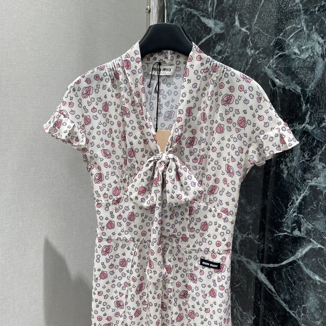 2025早秋新品 女性ミュウミュウ スカートワンピース
